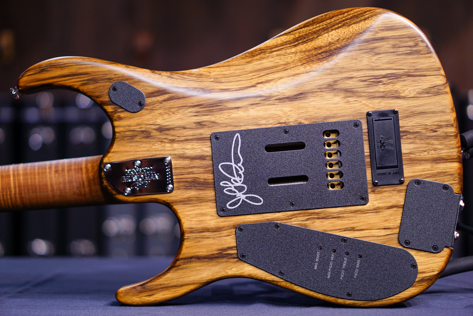 Ernie Ball Music Man JP15 - Butterscotch Burl BFR D00086 - HIENDGUITAR Musicman GUITAR