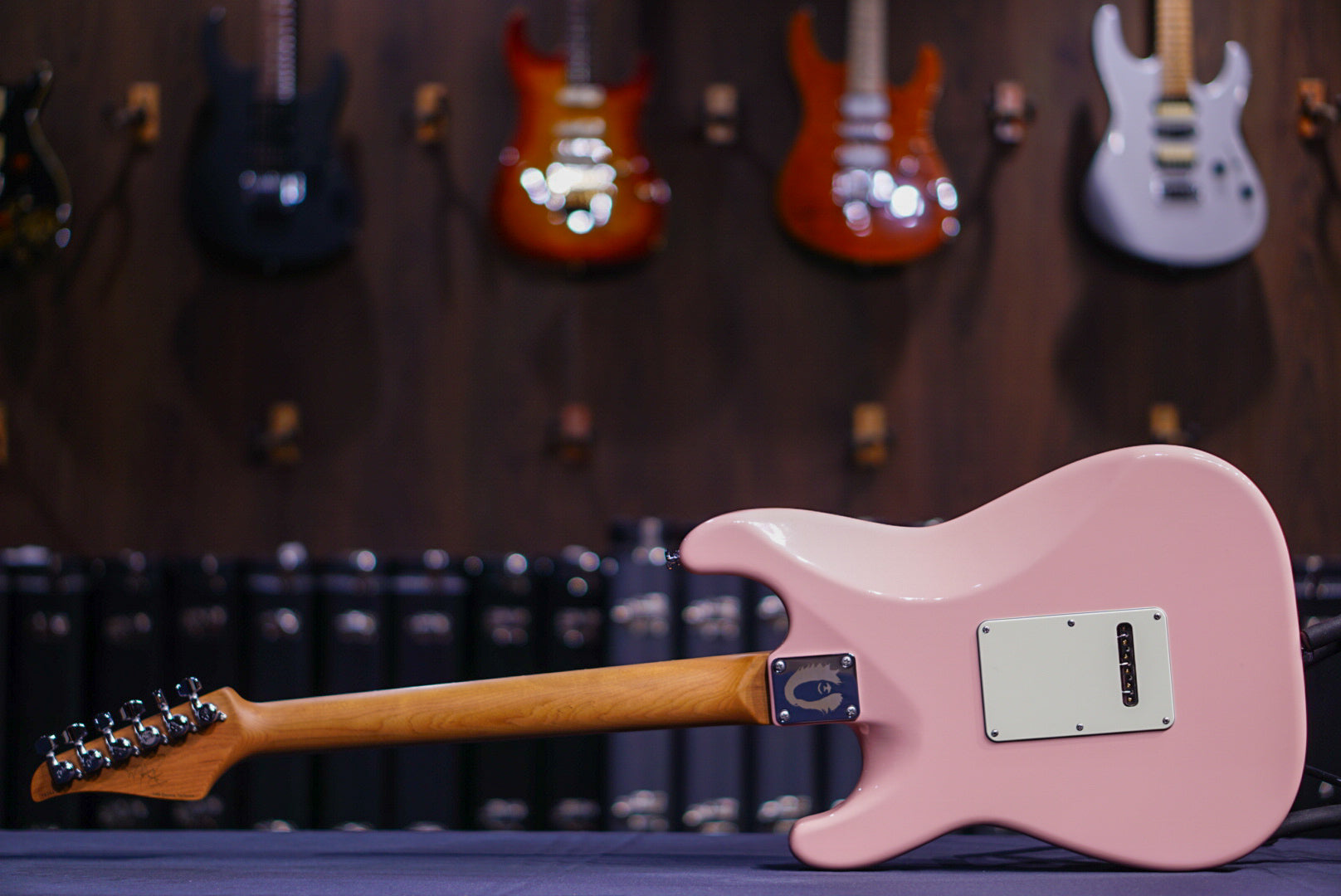 Suhr Mateus asato classic S shell pink 77344 - HIENDGUITAR SUHR guitar