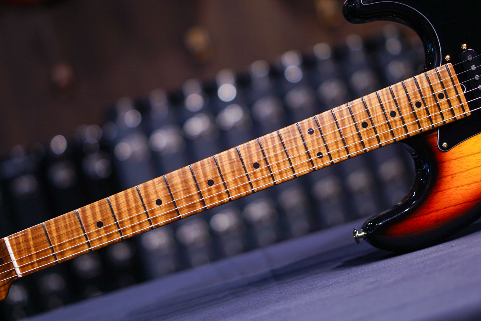 Suhr classic antique custom 3 tone burst 77702 gold package - HIENDGUITAR SUHR GUITAR