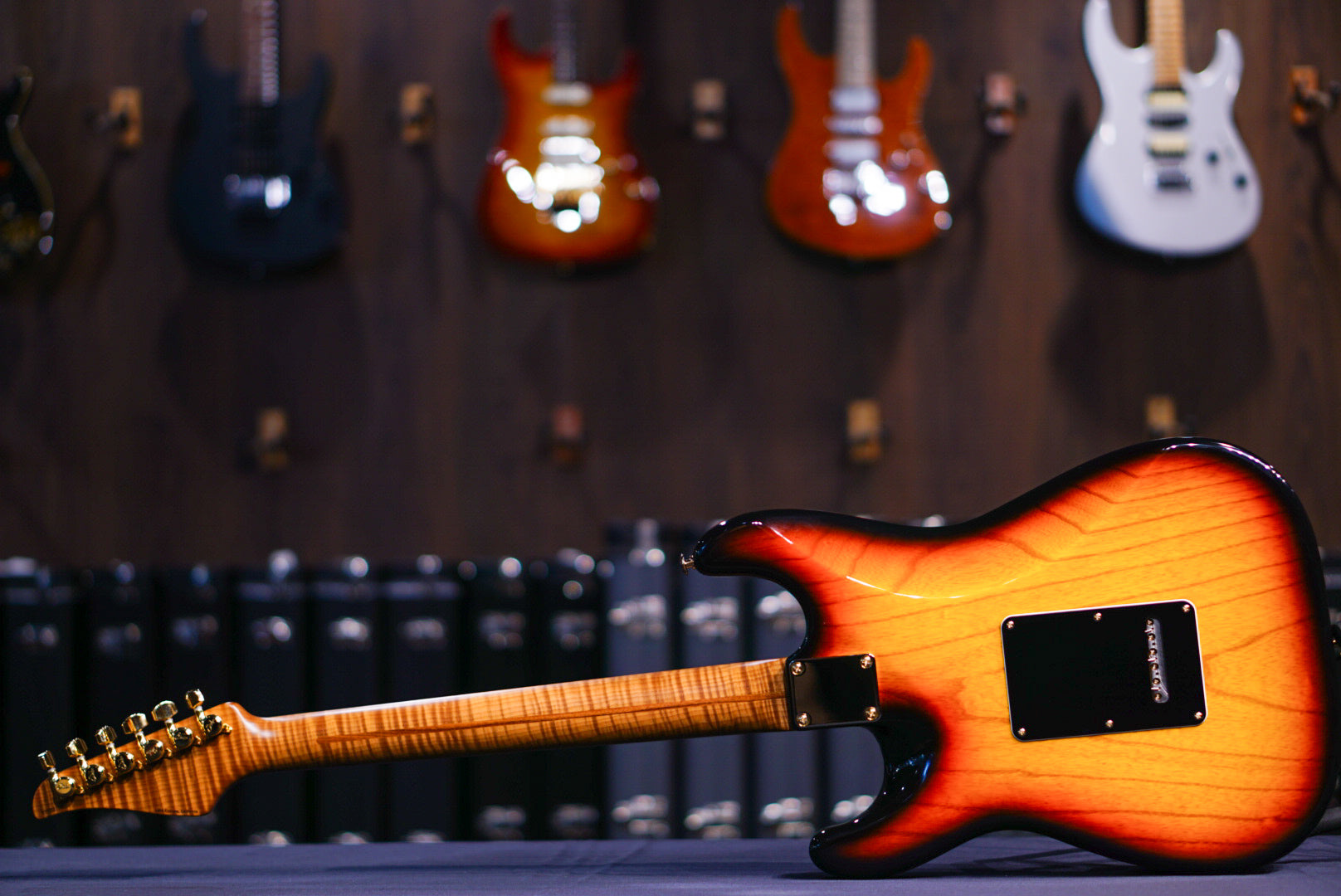 Suhr classic antique custom 3 tone burst 77702 gold package - HIENDGUITAR SUHR GUITAR