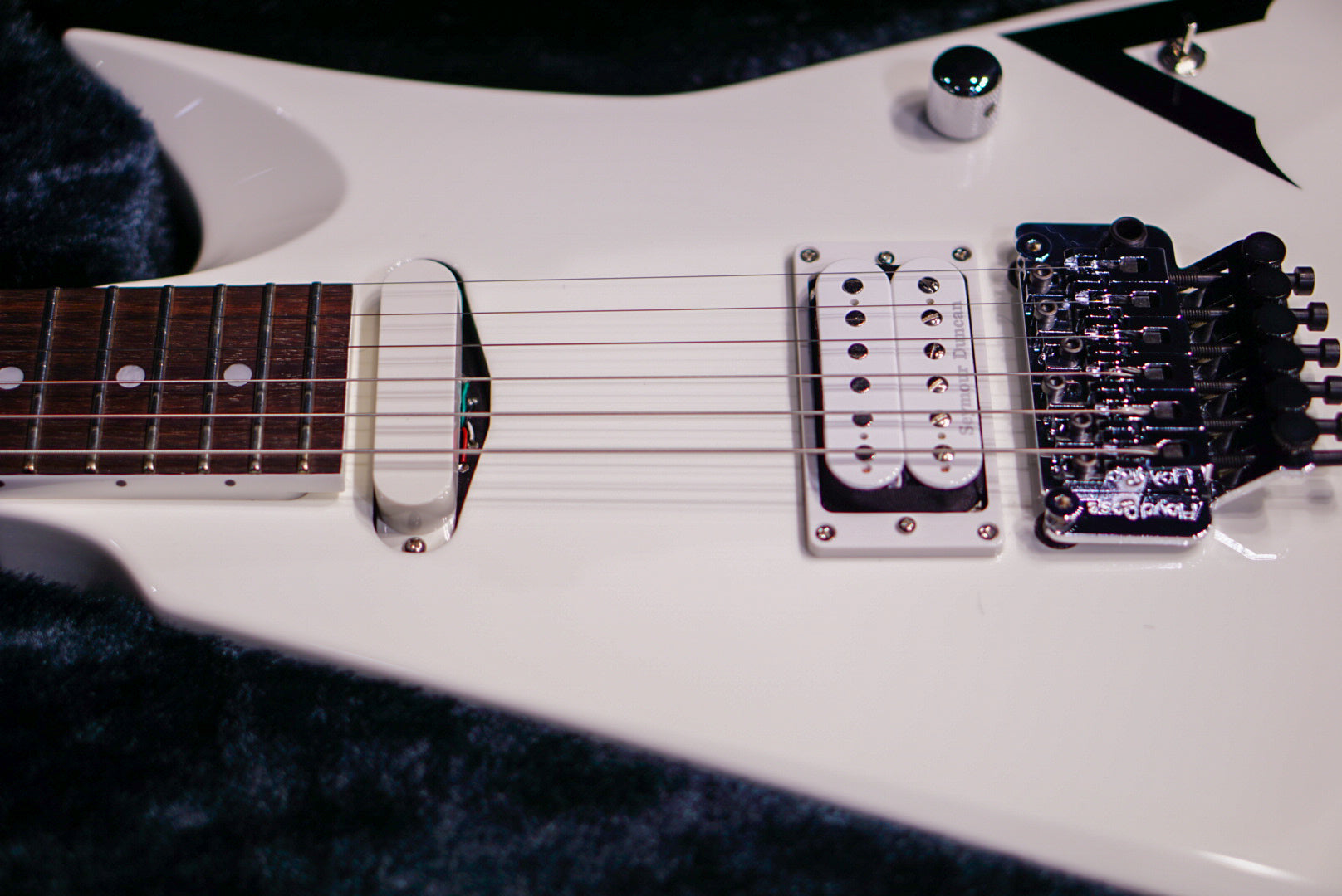 ESP FLYING AI Toshihiko Takamizawa THE ALFEE E5910242