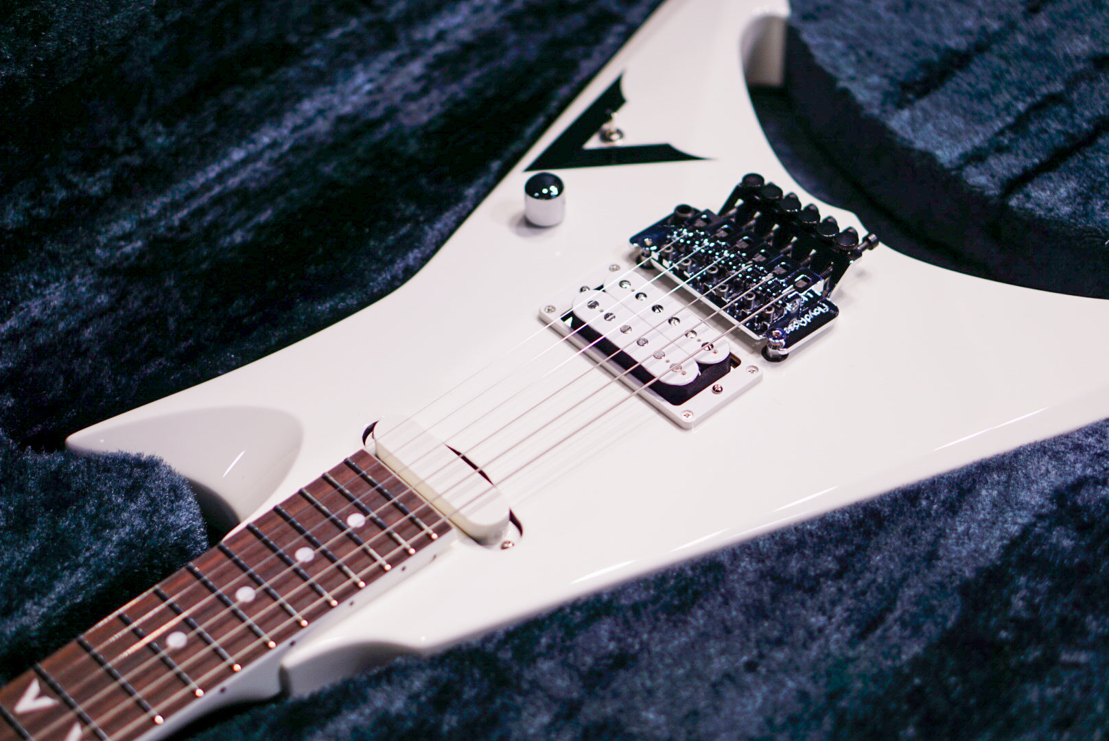 ESP FLYING AI Toshihiko Takamizawa THE ALFEE E5910242