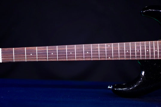 Ernie Ball Music Man Luke 4 HSS Black Sparkle H08333