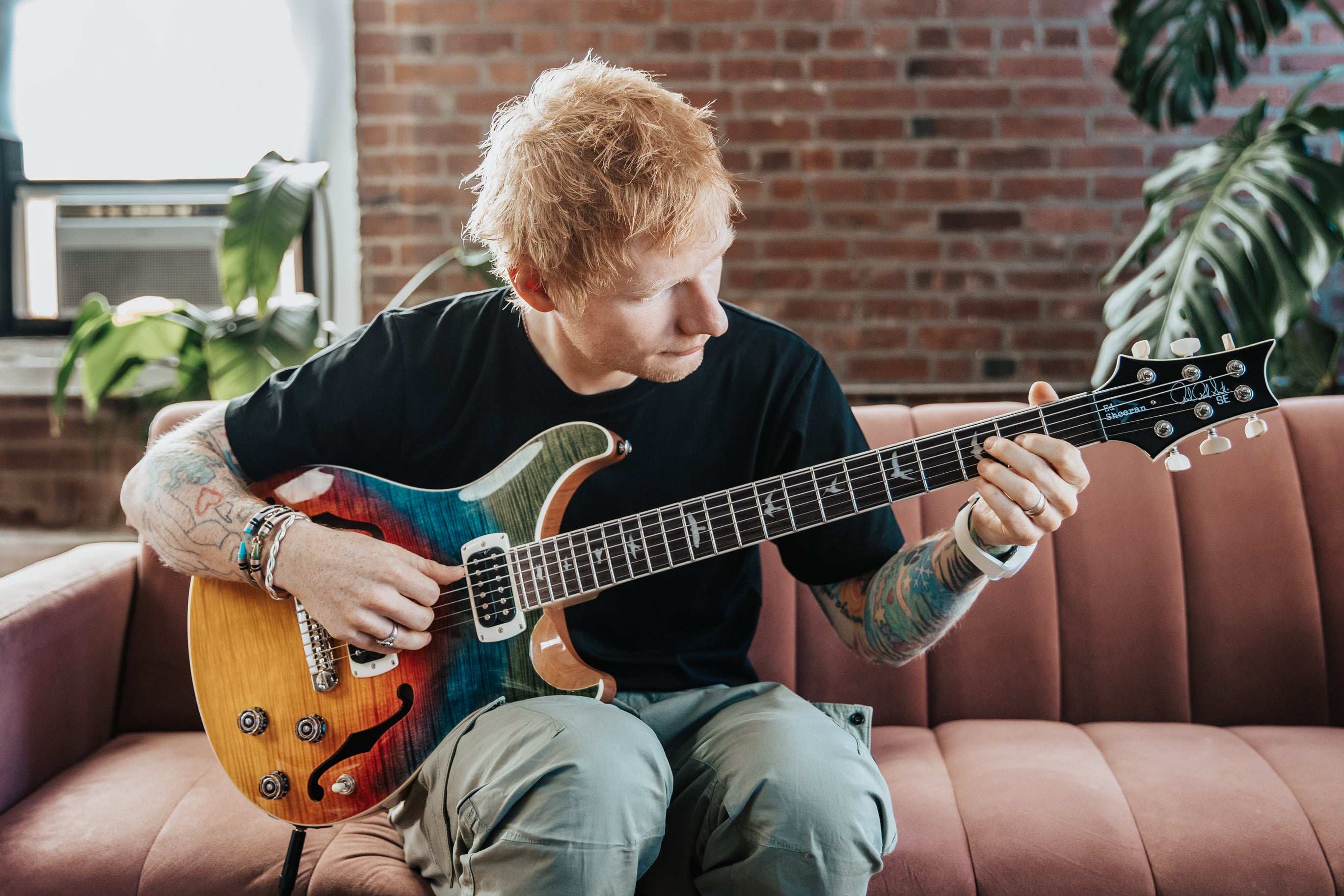 PRS SE Ed Sheeran Hollowbody I Baritone Piezo Kaleidoscope