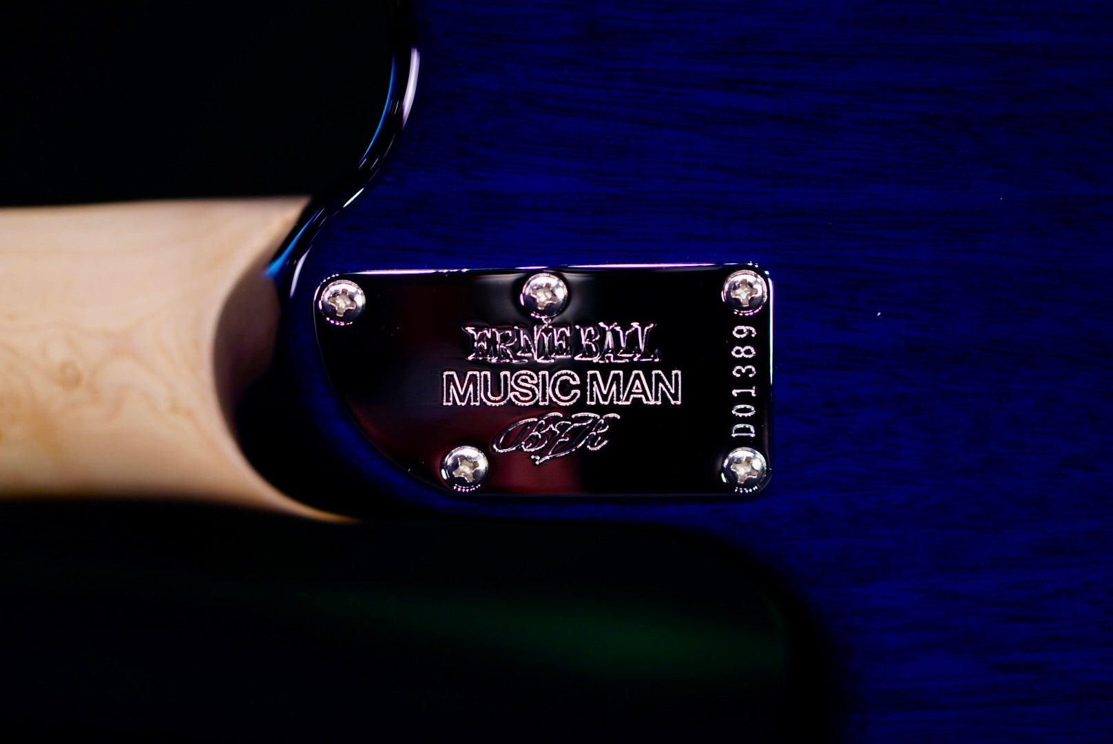 Ernie Ball Music Man Luke 4 HSS Green Tide D01389