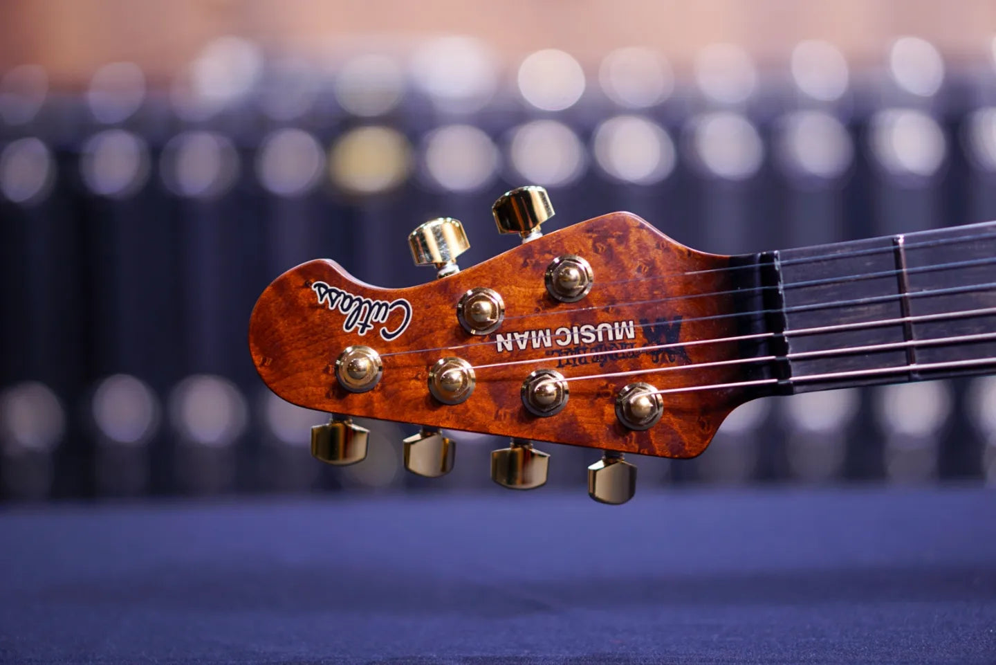 ERNIE BALL MUSIC MAN CUTLASS HH TREM - 6 STRING - JASON RICHARDSON - RORSCHACH RED
S08957 - HIENDGUITAR Musicman GUITAR