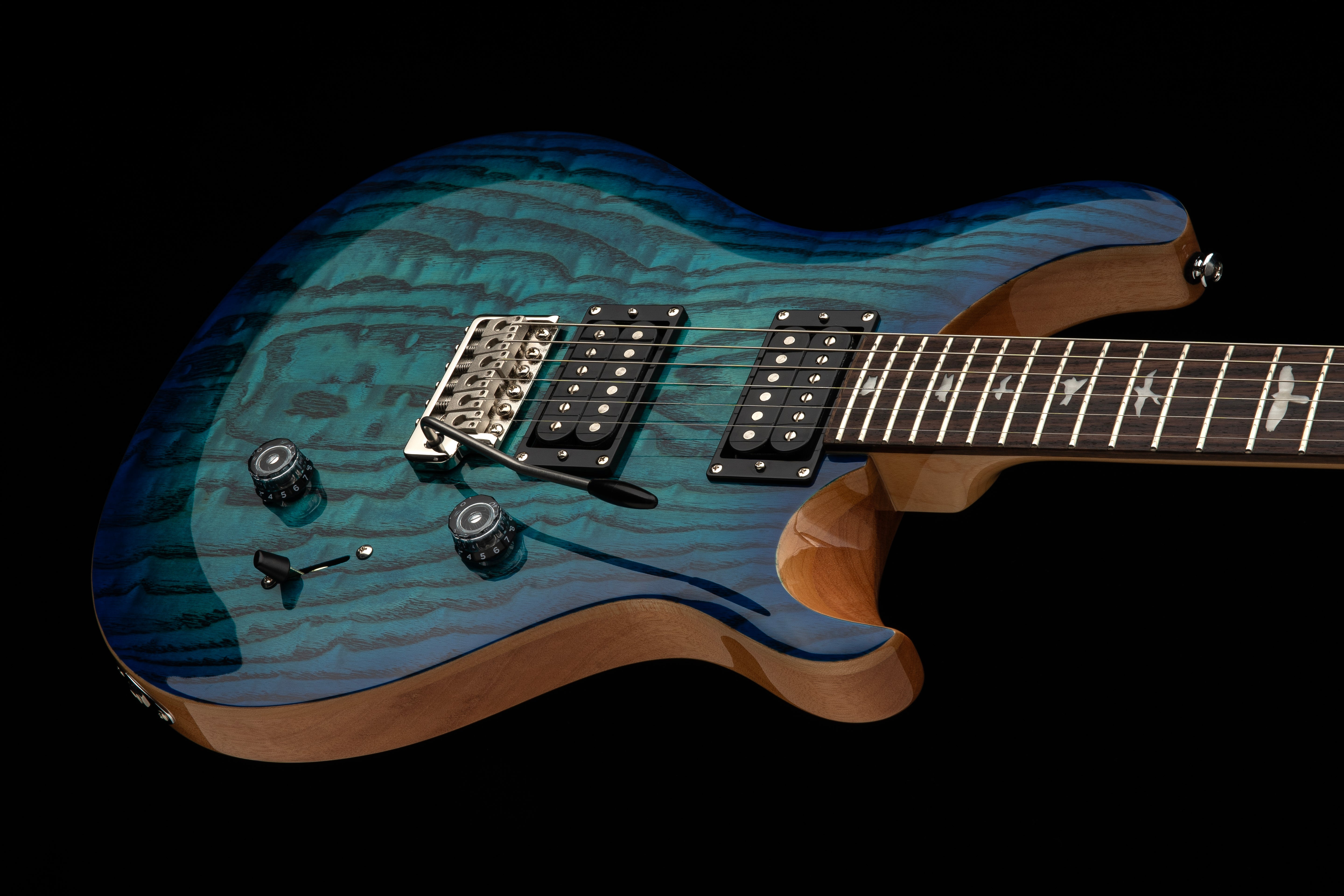 PRS SE "Exotic" Custom 24 Swamp Ash Burl Lake Blue