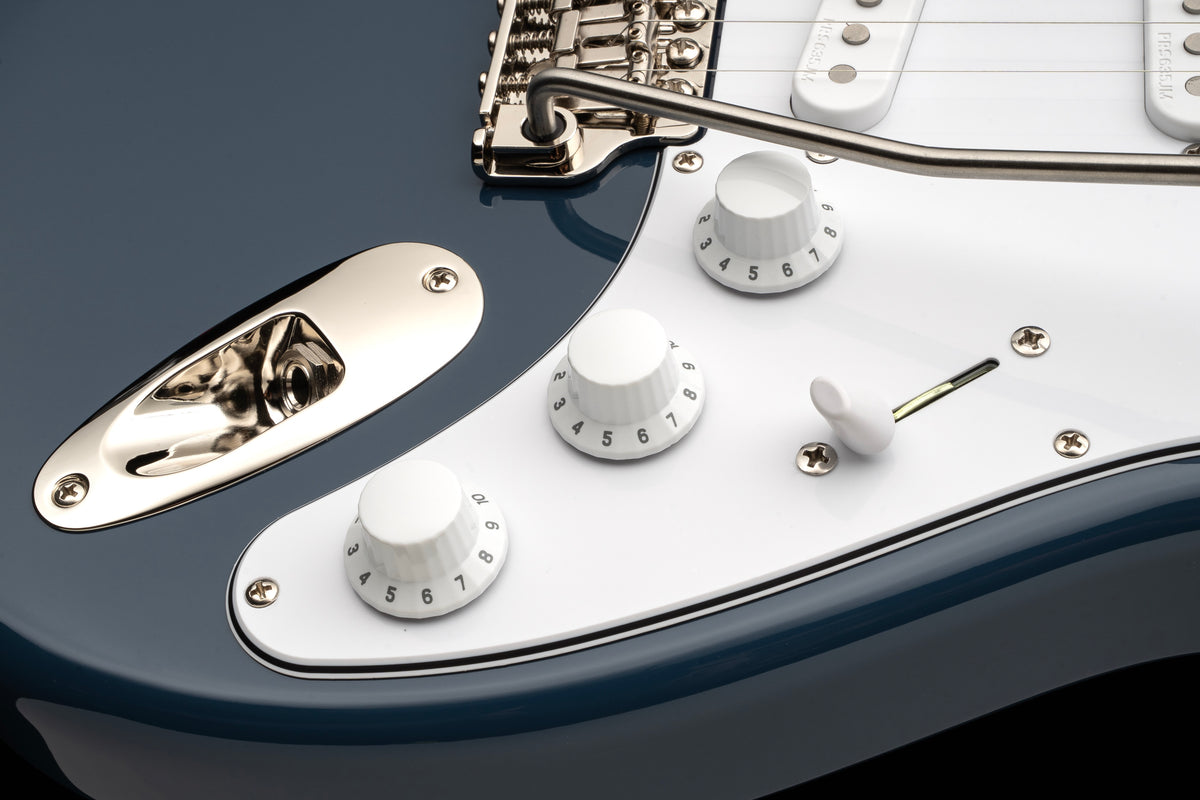 PRE-ORDER PRS Silver Sky Defender - Portofino Red