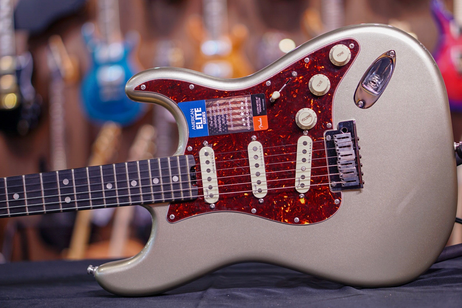 Fender American Elite Stratocaster - Champagne with Ebony Fingerboard - HIENDGUITAR fender GUITAR