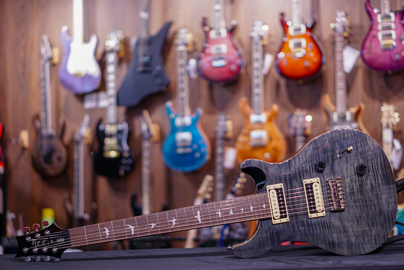 PRS SE SVN 7 String in gray black - HIENDGUITAR PRS SE GUITAR