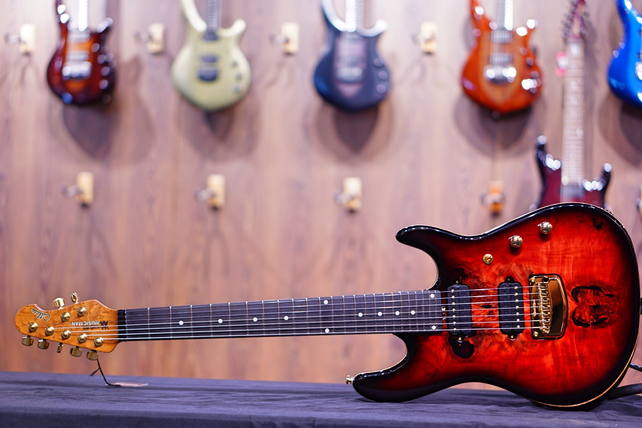Ernie Ball Music man Cutlass HH Trem - 7 String - Jason Richardson - Rorschach Red - S06999 - HIENDGUITAR Musicman GUITAR