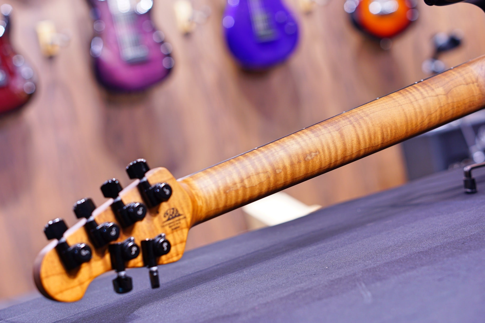 Ernie Ball Music man Cutlass HH Trem - 6 String - Jason Richardson - Burl Top S06888 - HIENDGUITAR Musicman GUITAR