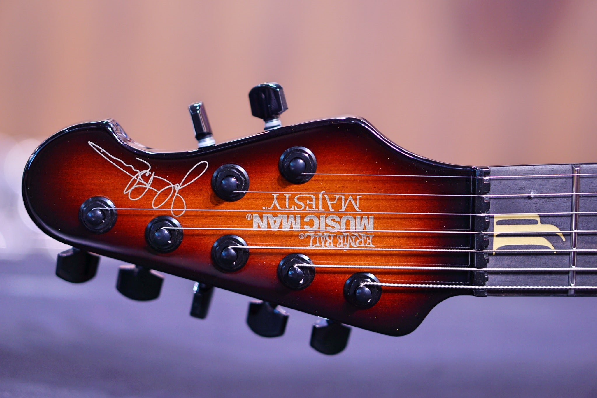 Ernie Ball Music Man John Petrucci Majesty 7 20th Anniversary Honey Butter Burst M014881 - HIENDGUITAR Musicman GUITAR