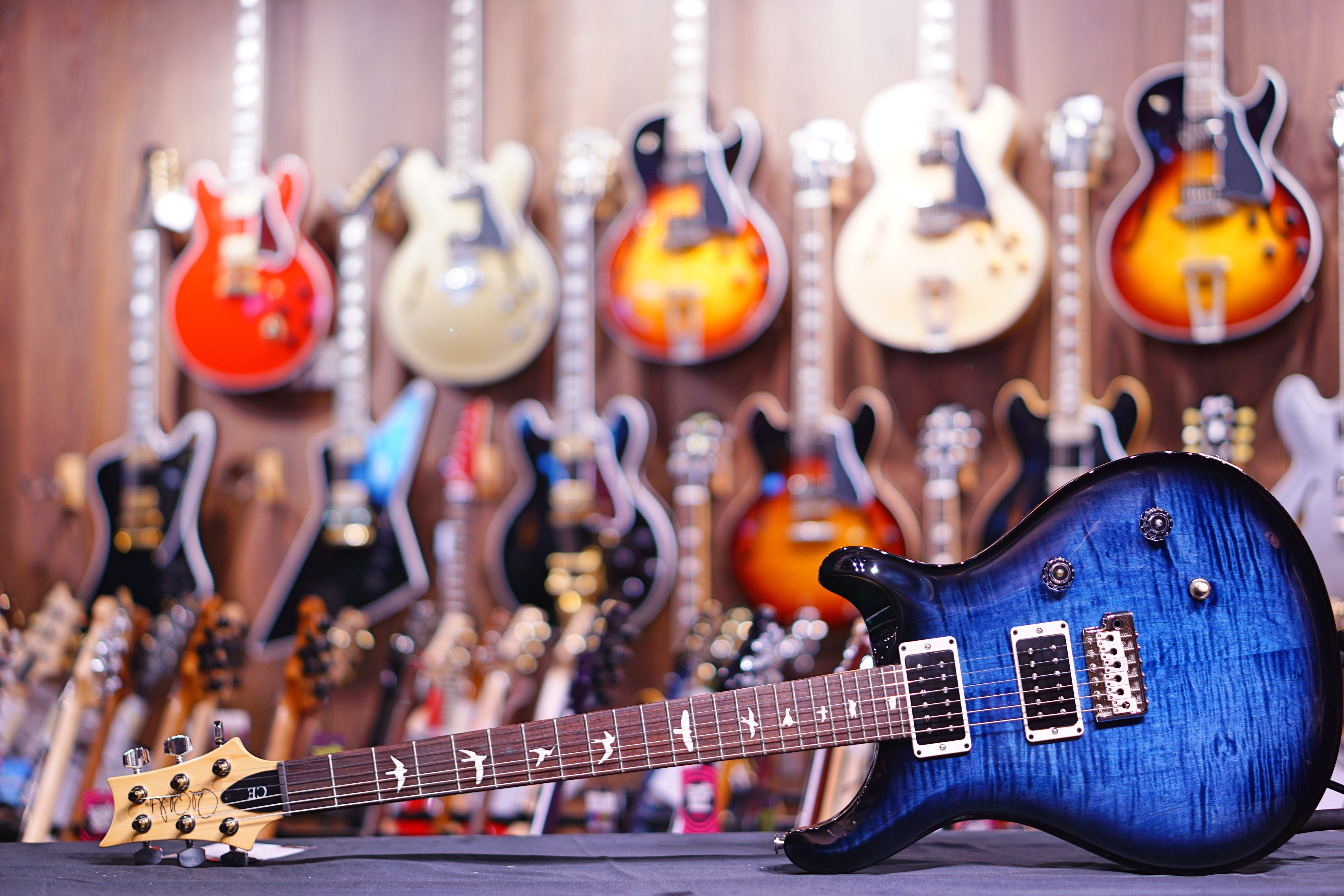 PRS CE24 Whale Blue Smokeburst 190279847 - HIENDGUITAR PRS GUITAR