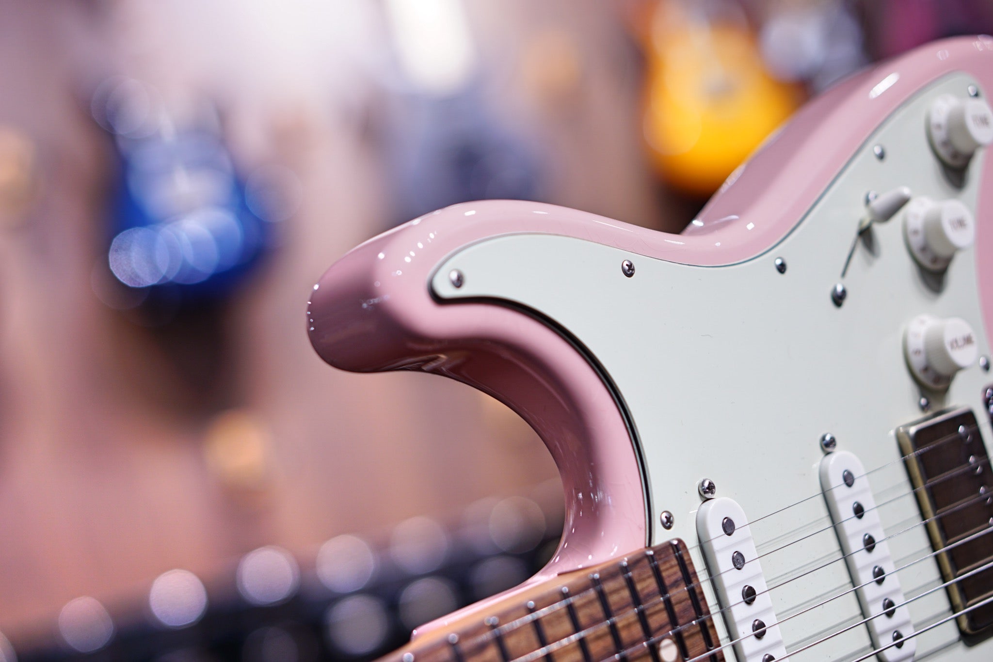 Suhr Mateus asato classic S shell pink 70133 - HIENDGUITAR SUHR guitar