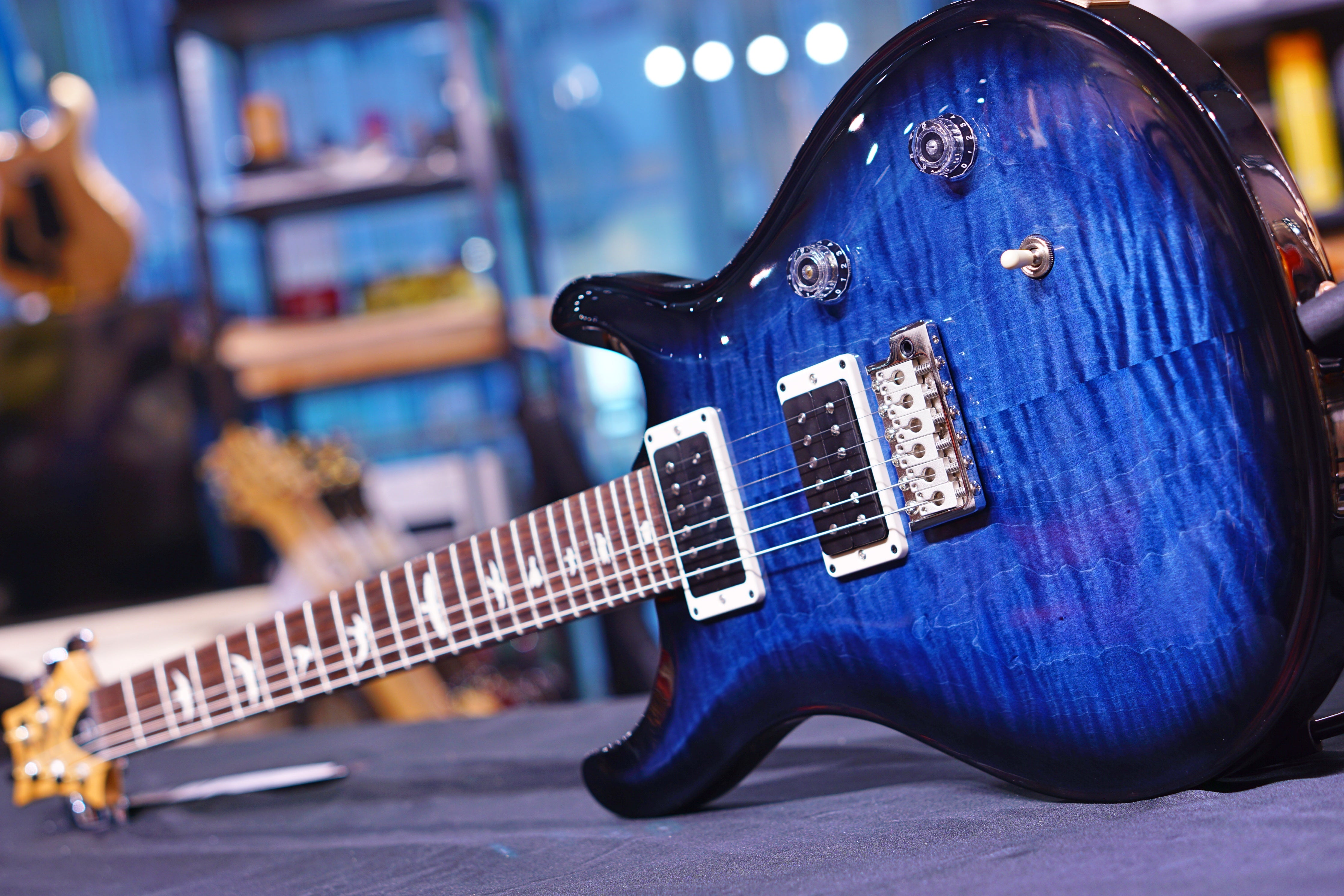 PRS CE24 Whale Blue Smokeburst 190279291 - HIENDGUITAR PRS GUITAR