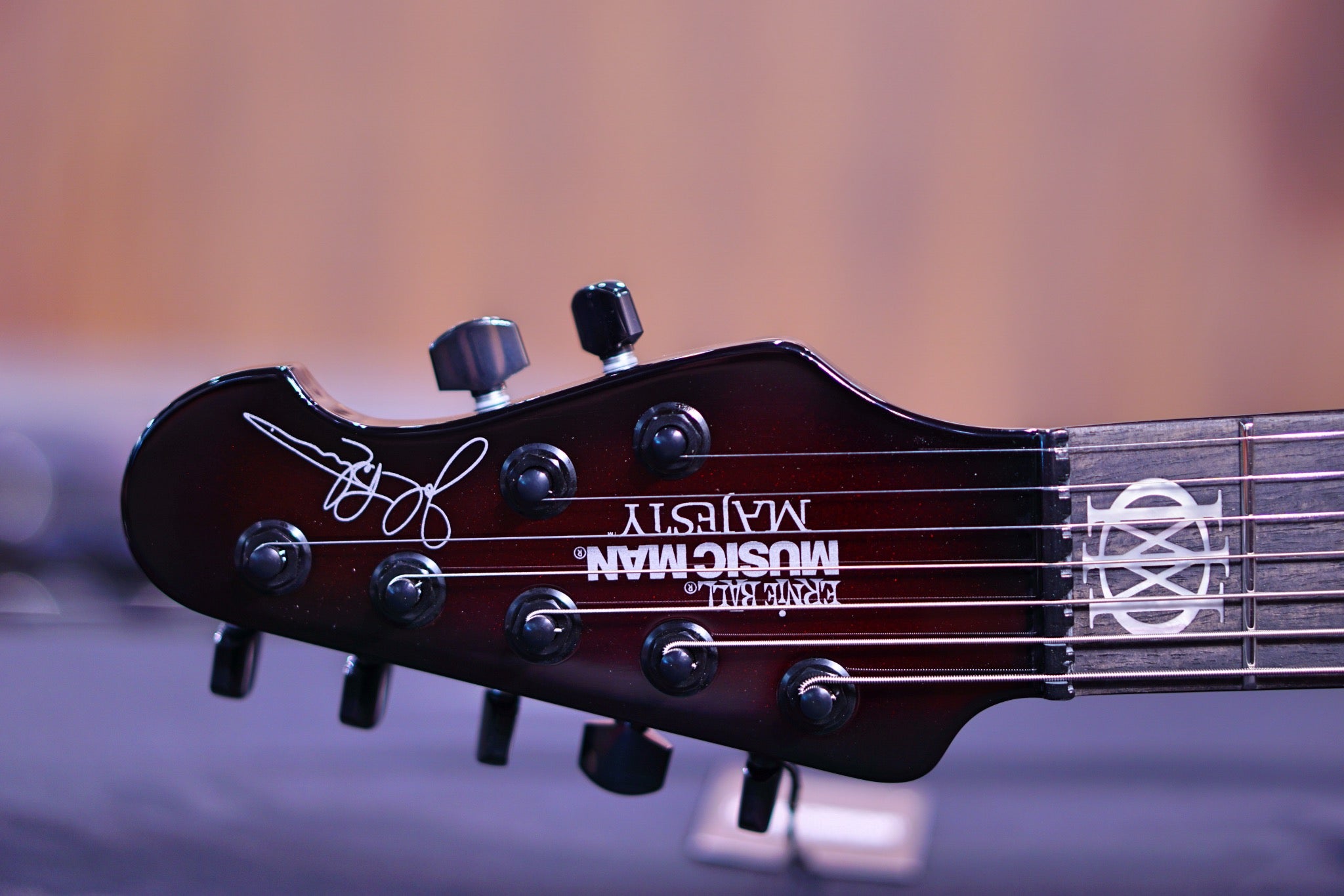 Ernie Ball Music Man John Petrucci Majesty 7 Lava Flow M012952 - HIENDGUITAR Musicman GUITAR