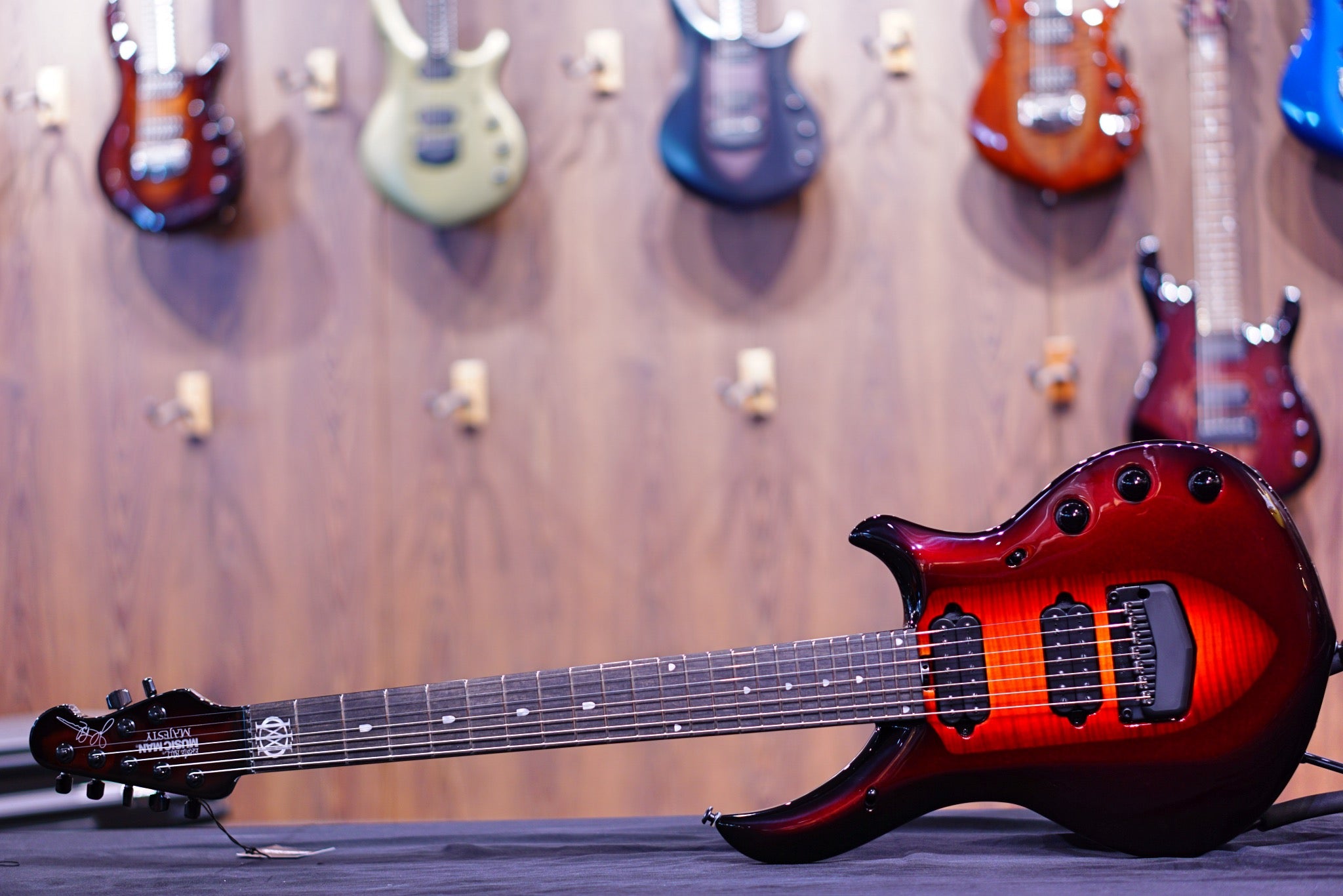 Ernie Ball Music Man John Petrucci Majesty 7 Lava Flow M012952 - HIENDGUITAR Musicman GUITAR