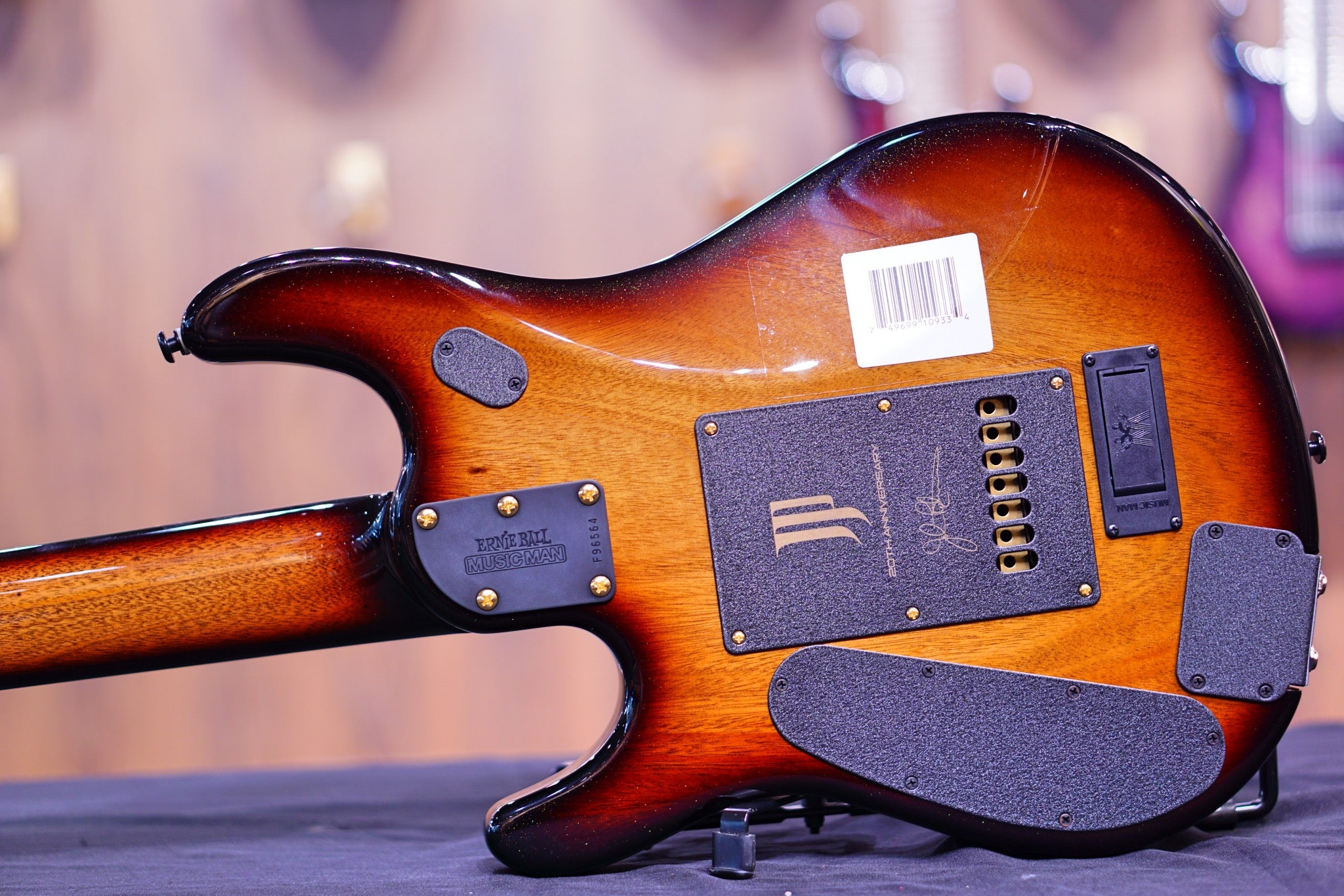 Ernie Ball Music Man JP7 20th Anniversary Honey Butter Burst John Petrucci F96564 - HIENDGUITAR Musicman GUITAR