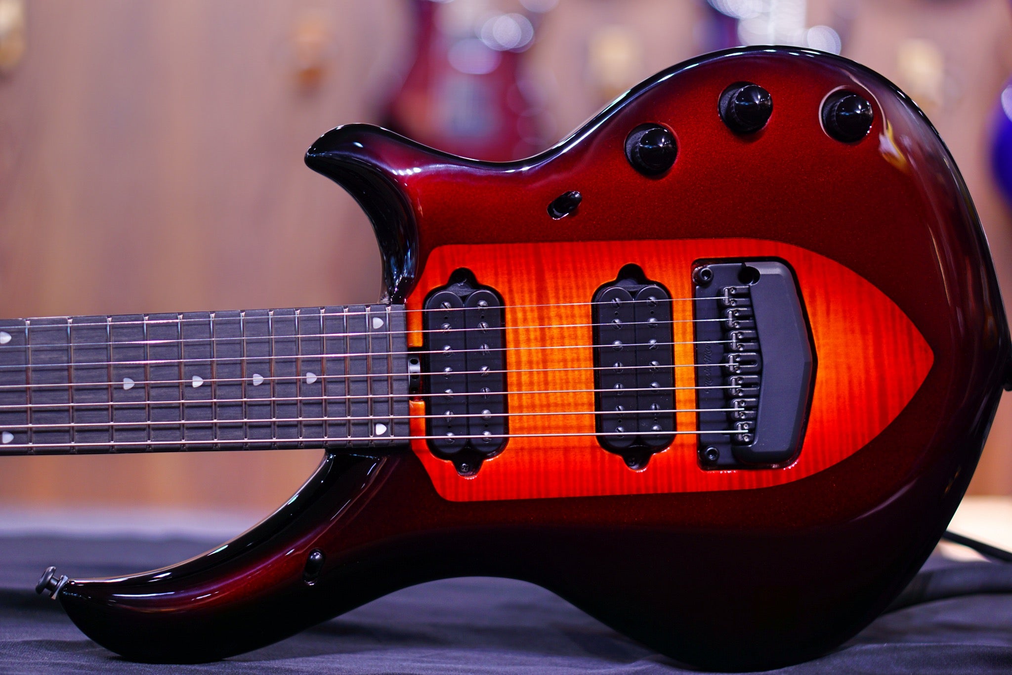 Ernie Ball Music Man John Petrucci Majesty 7 Lava Flow M014875 - HIENDGUITAR Musicman GUITAR