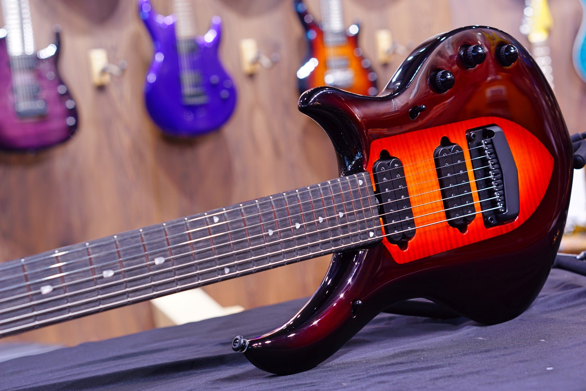 Ernie Ball Music Man John Petrucci Majesty 7 Lava Flow M014875 - HIENDGUITAR Musicman GUITAR