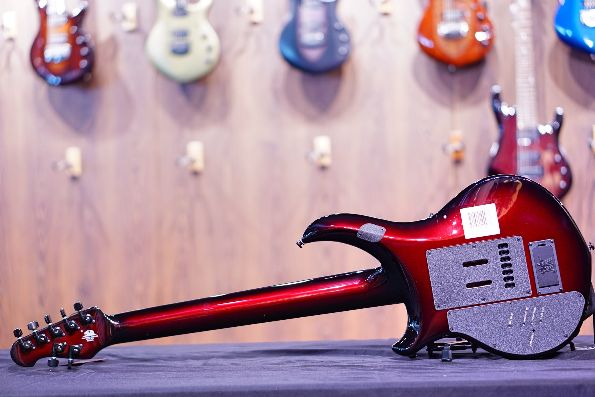 Ernie Ball Music Man John Petrucci Majesty 7 Lava Flow M014875 - HIENDGUITAR Musicman GUITAR