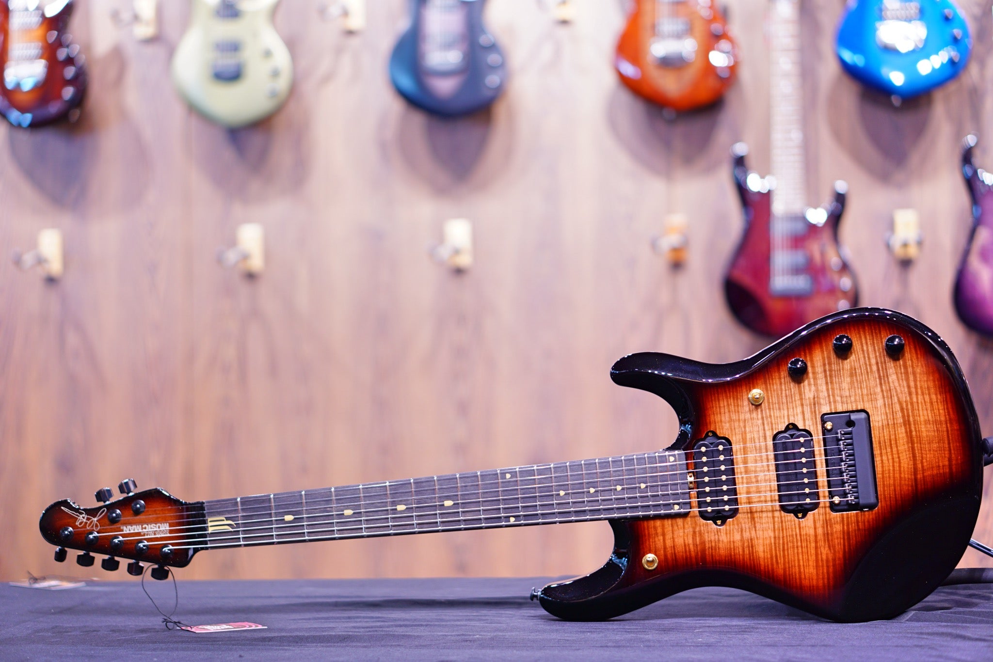 Ernie Ball Music Man JP7 20th Anniversary Honey Butter Burst John Petrucci f96522 - HIENDGUITAR Musicman GUITAR