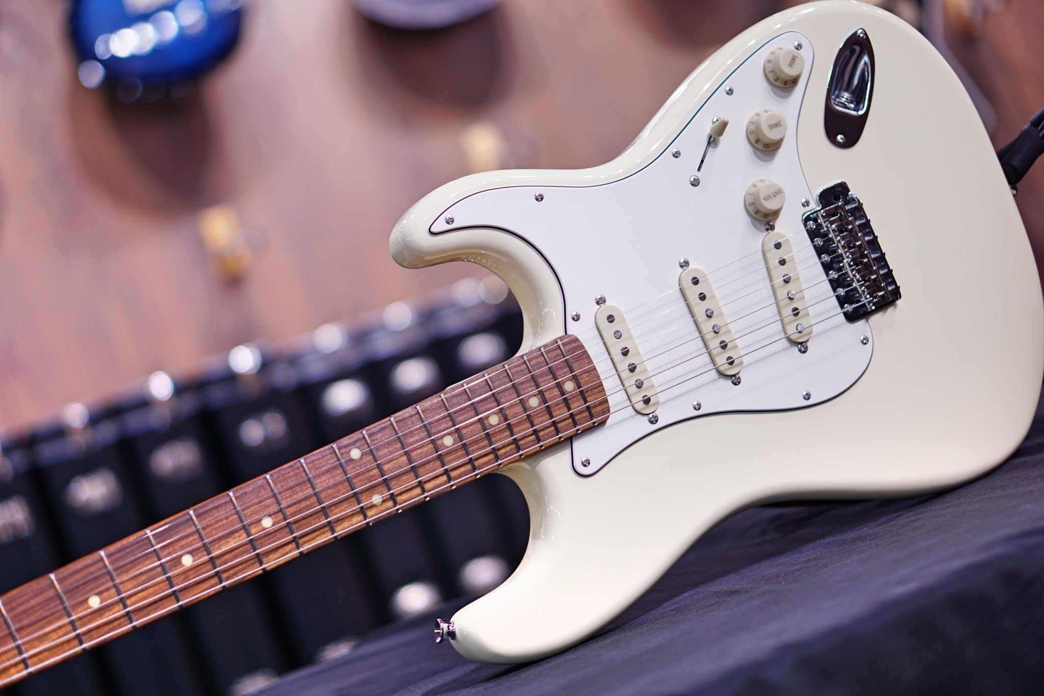 ESP Edwards E-ST-125ALPF vintage white ED7030224 - HIENDGUITAR EDWARDS guitar