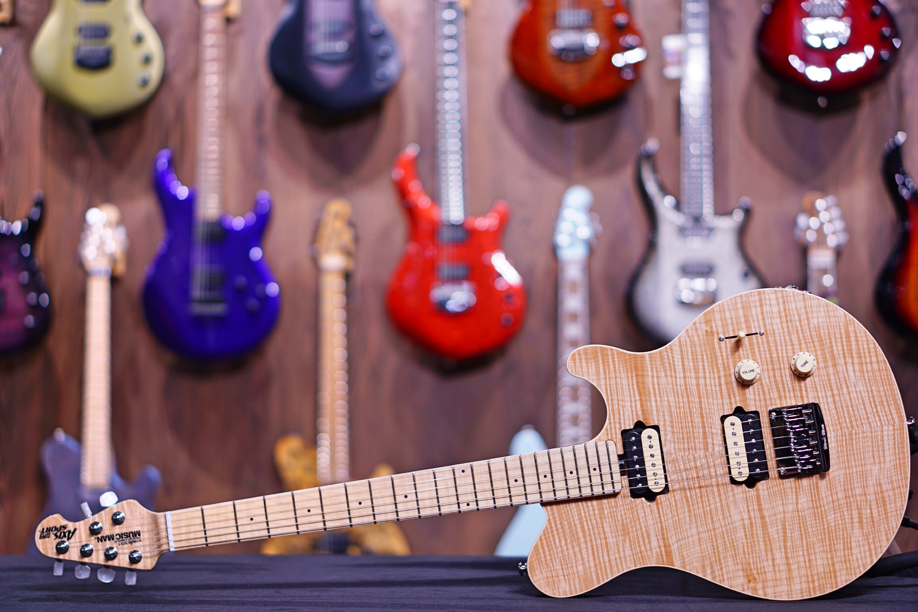 Ernie Ball Music Man Axis Super Sport HH STD - Natural Gloss Flame - Maple Matching Headstock G95844 - HIENDGUITAR Musicman GUITAR