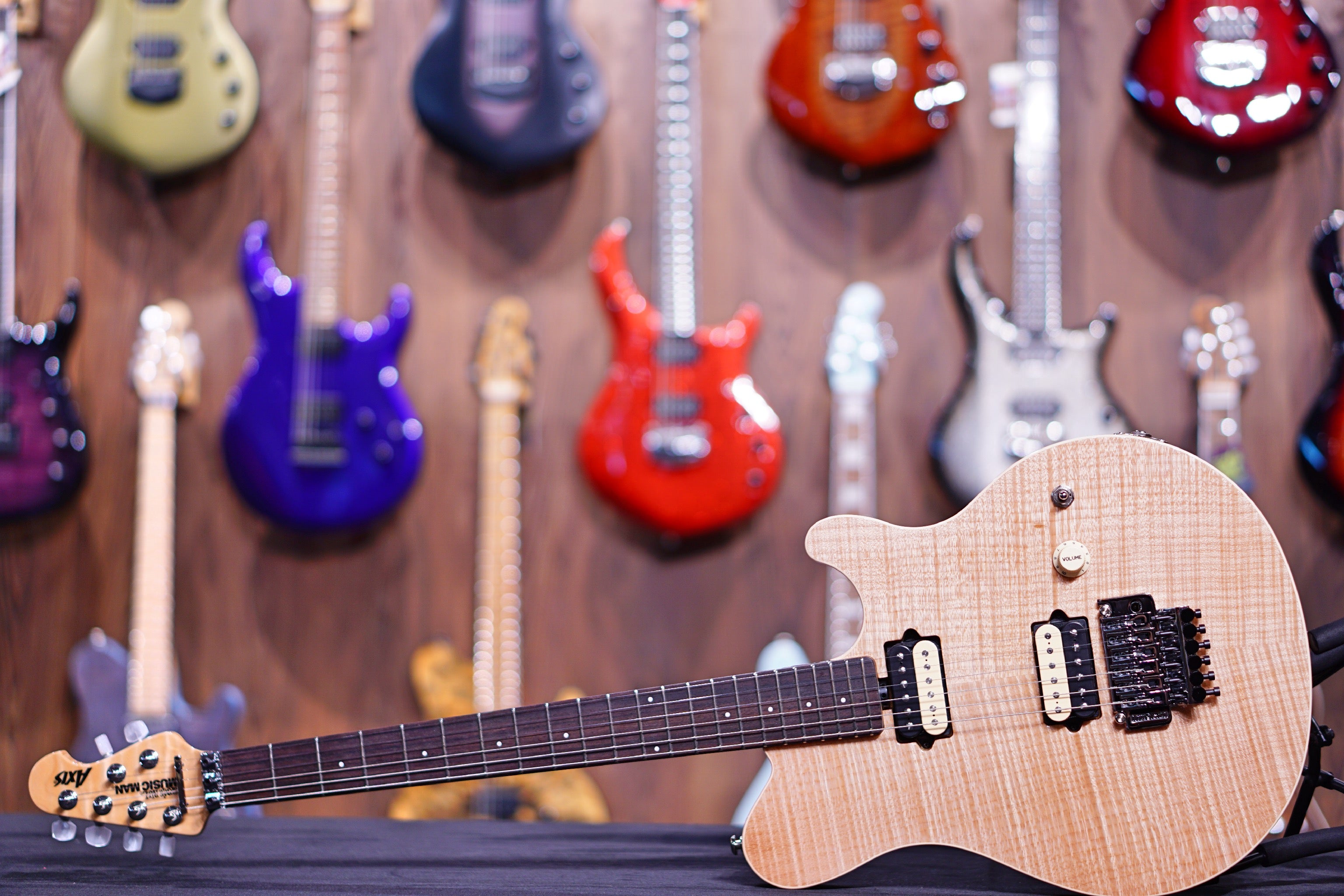 Ernie Ball Music Man Axis - Natural Gloss Flame - Rosewood Matching Headstock G97412 - HIENDGUITAR Musicman GUITAR