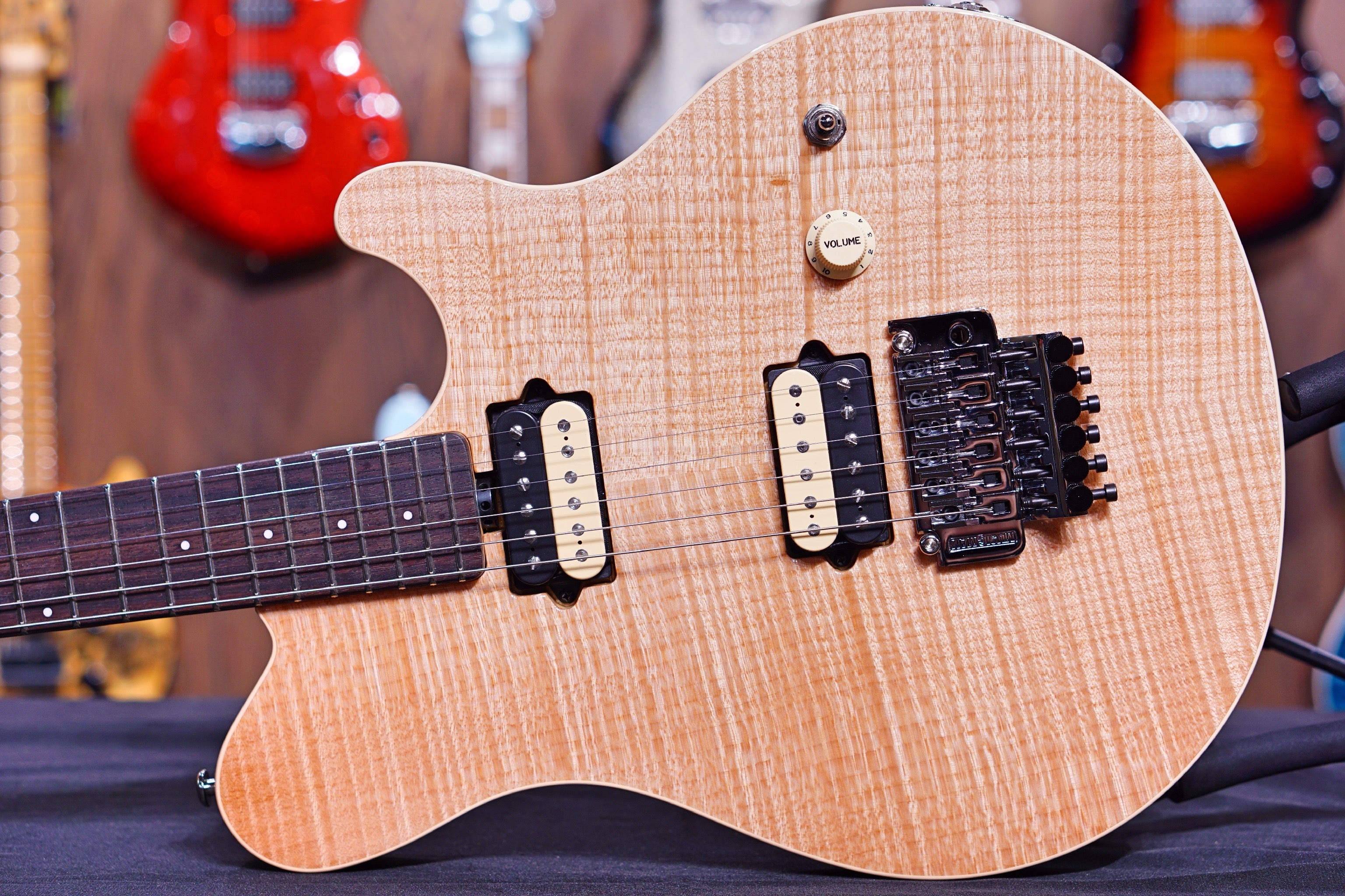 Ernie Ball Music Man Axis - Natural Gloss Flame - Rosewood Matching Headstock G97412 - HIENDGUITAR Musicman GUITAR