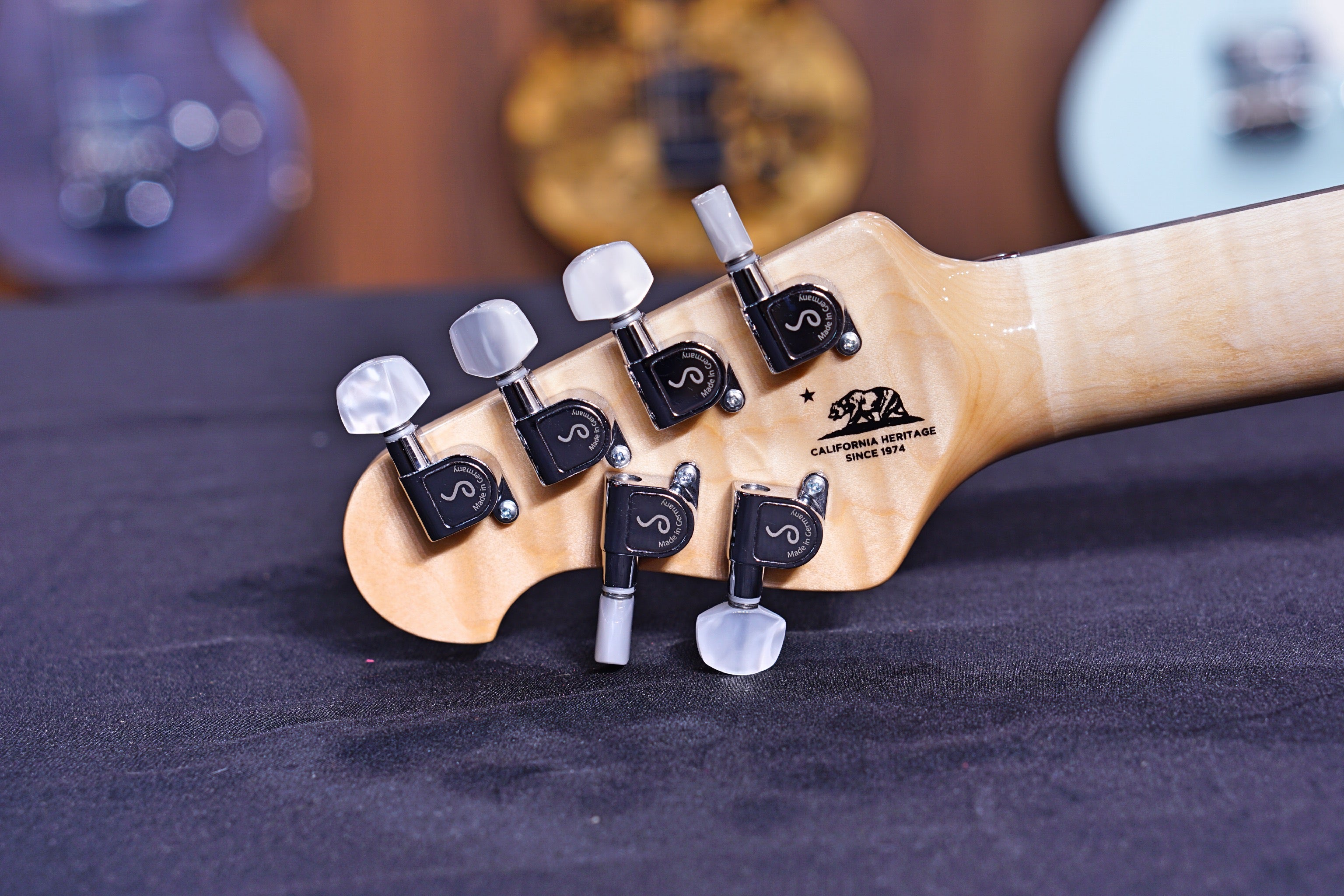 Ernie Ball Music Man Axis - Natural Gloss Flame - Rosewood Matching Headstock G97412 - HIENDGUITAR Musicman GUITAR