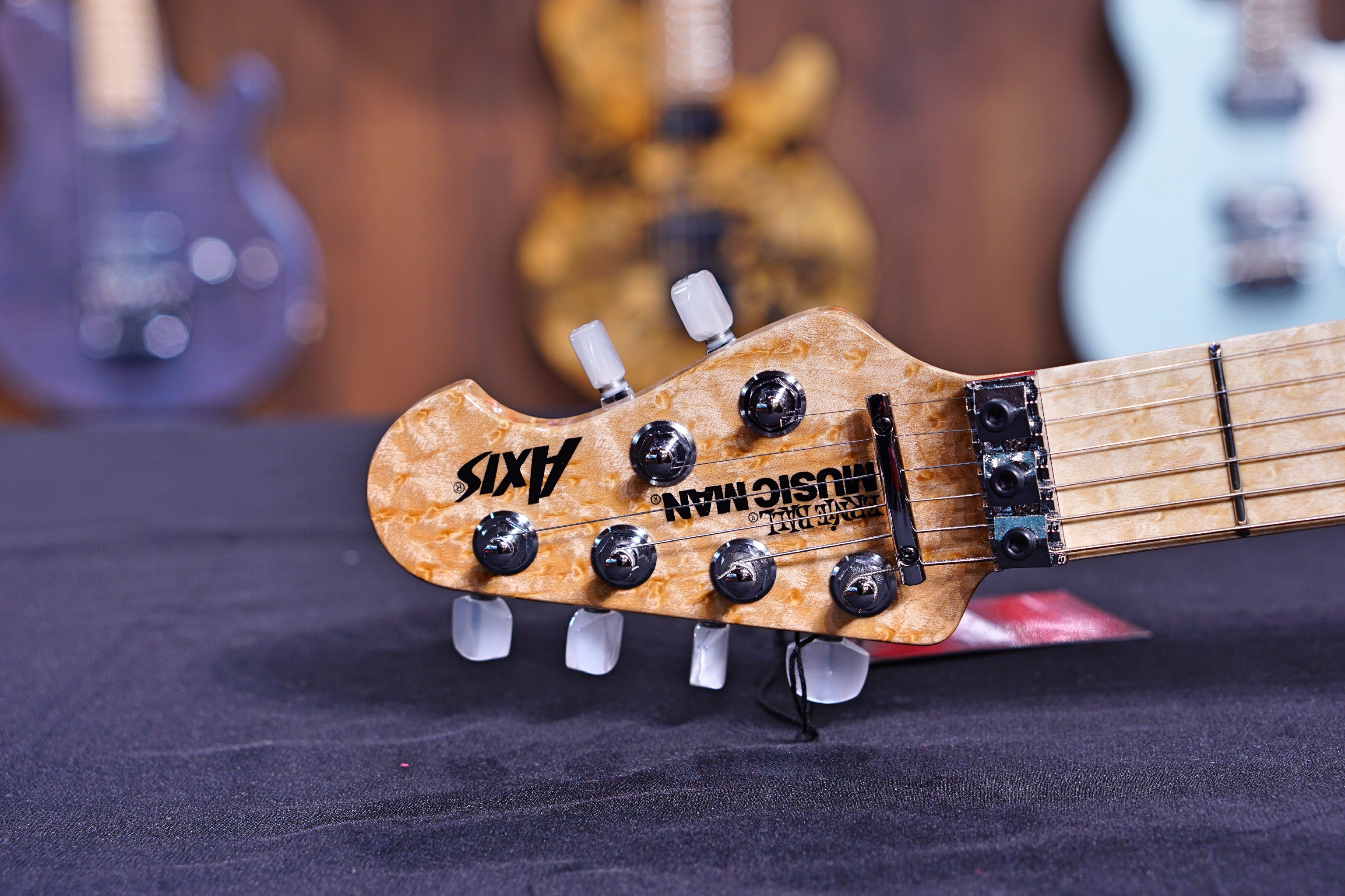 Ernie Ball Music Man Axis - Natural Gloss Quilt - Maple Matching Headstock G99745 - HIENDGUITAR Musicman GUITAR