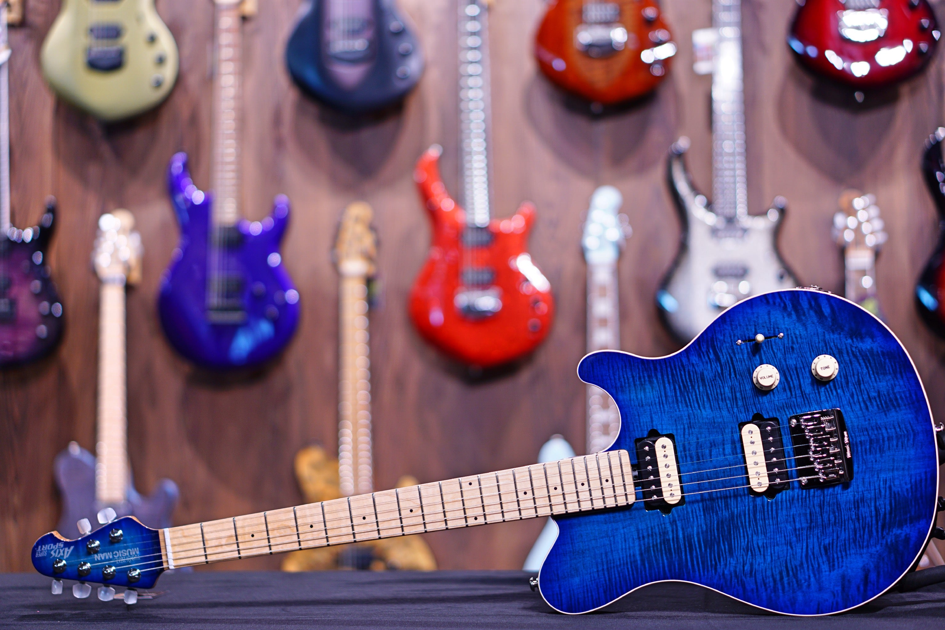 Ernie Ball Music Man Axis Super Sport HH STD - Balboa Blue Flame - Maple Matching Headstock G95466 - HIENDGUITAR Musicman GUITAR