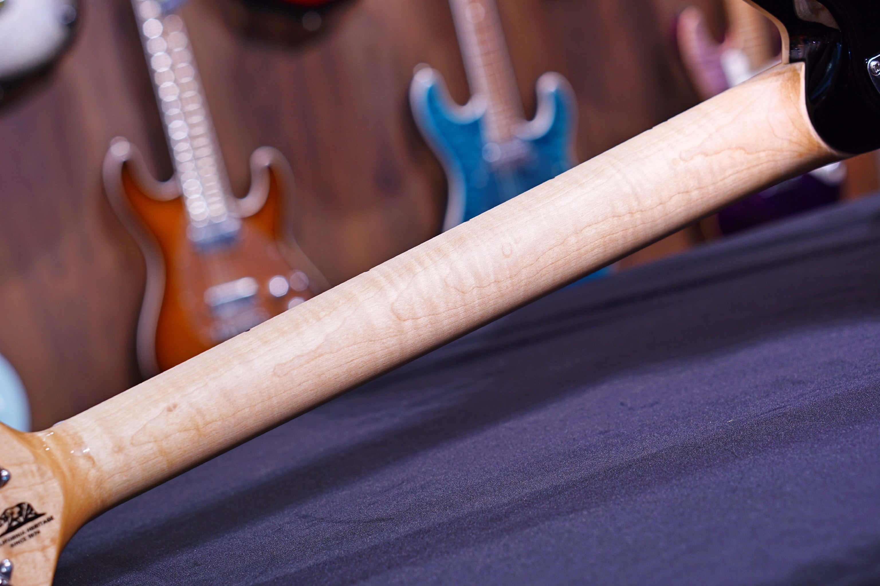 Ernie Ball Music Man Axis Super Sport HH STD - Balboa Blue Flame - Maple Matching Headstock G95466 - HIENDGUITAR Musicman GUITAR