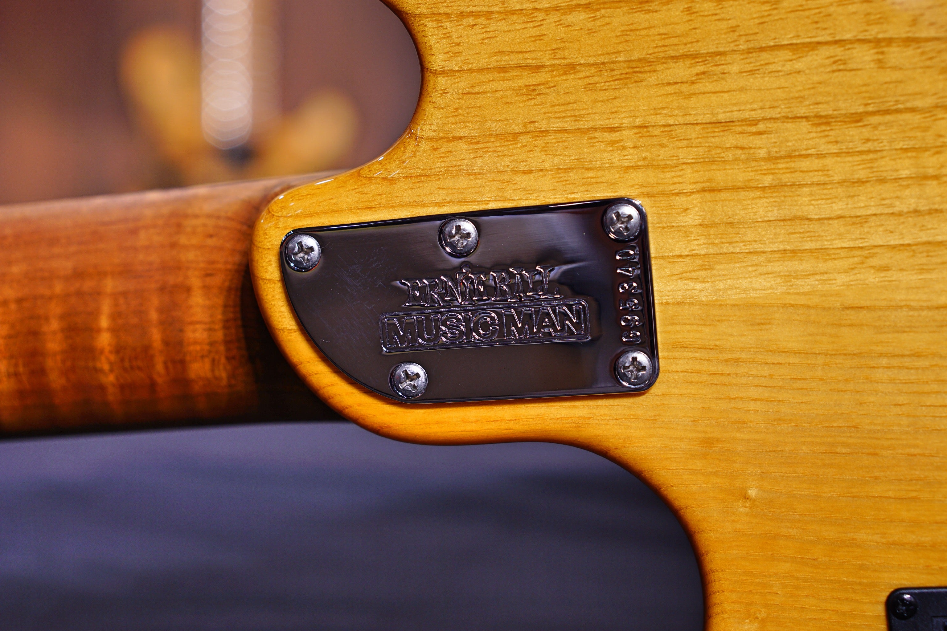 Ernie Ball Music Man Valentine Tremolo - Classic Natural G95340 - HIENDGUITAR Musicman GUITAR