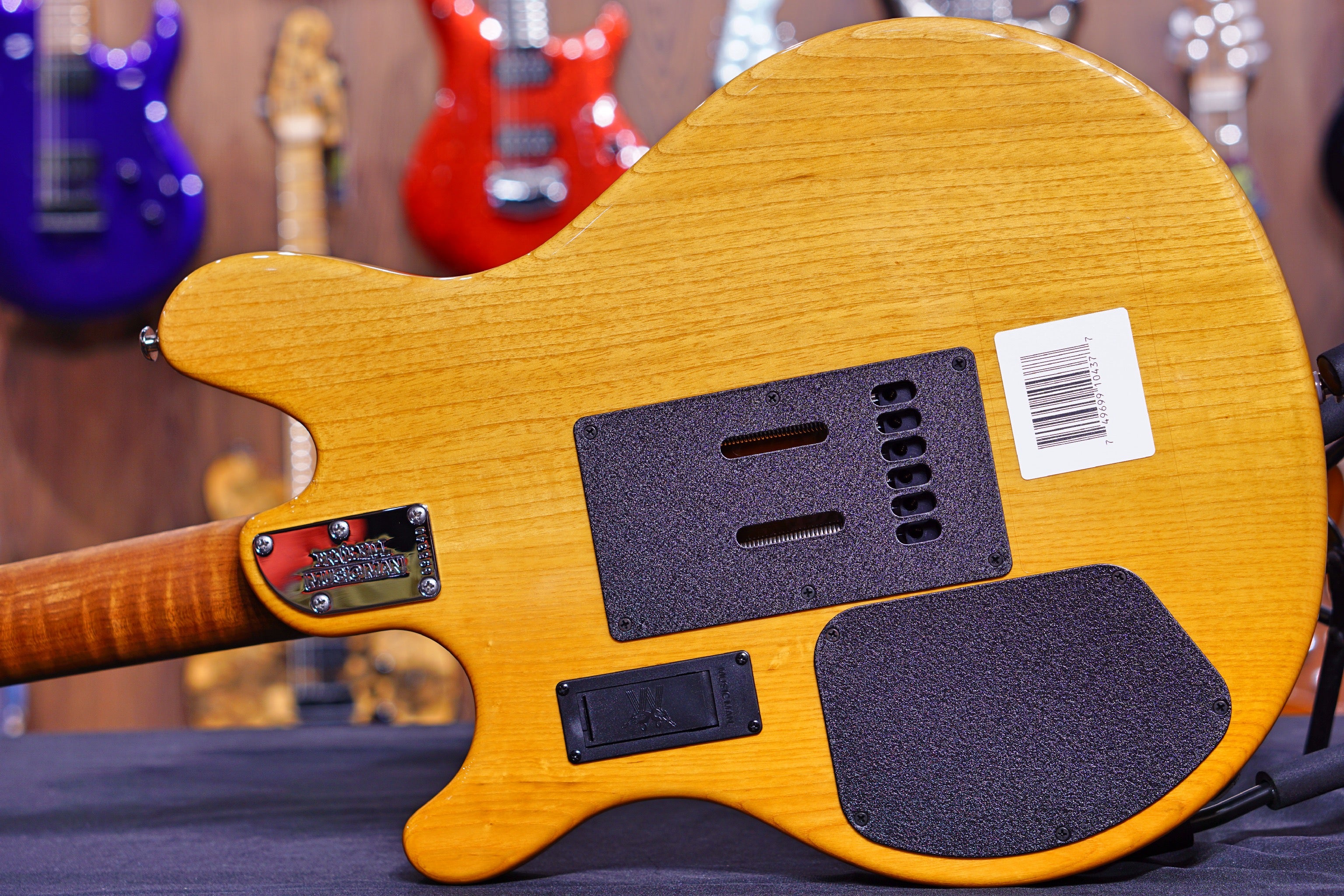 Ernie Ball Music Man Valentine Tremolo - Classic Natural G95340 - HIENDGUITAR Musicman GUITAR