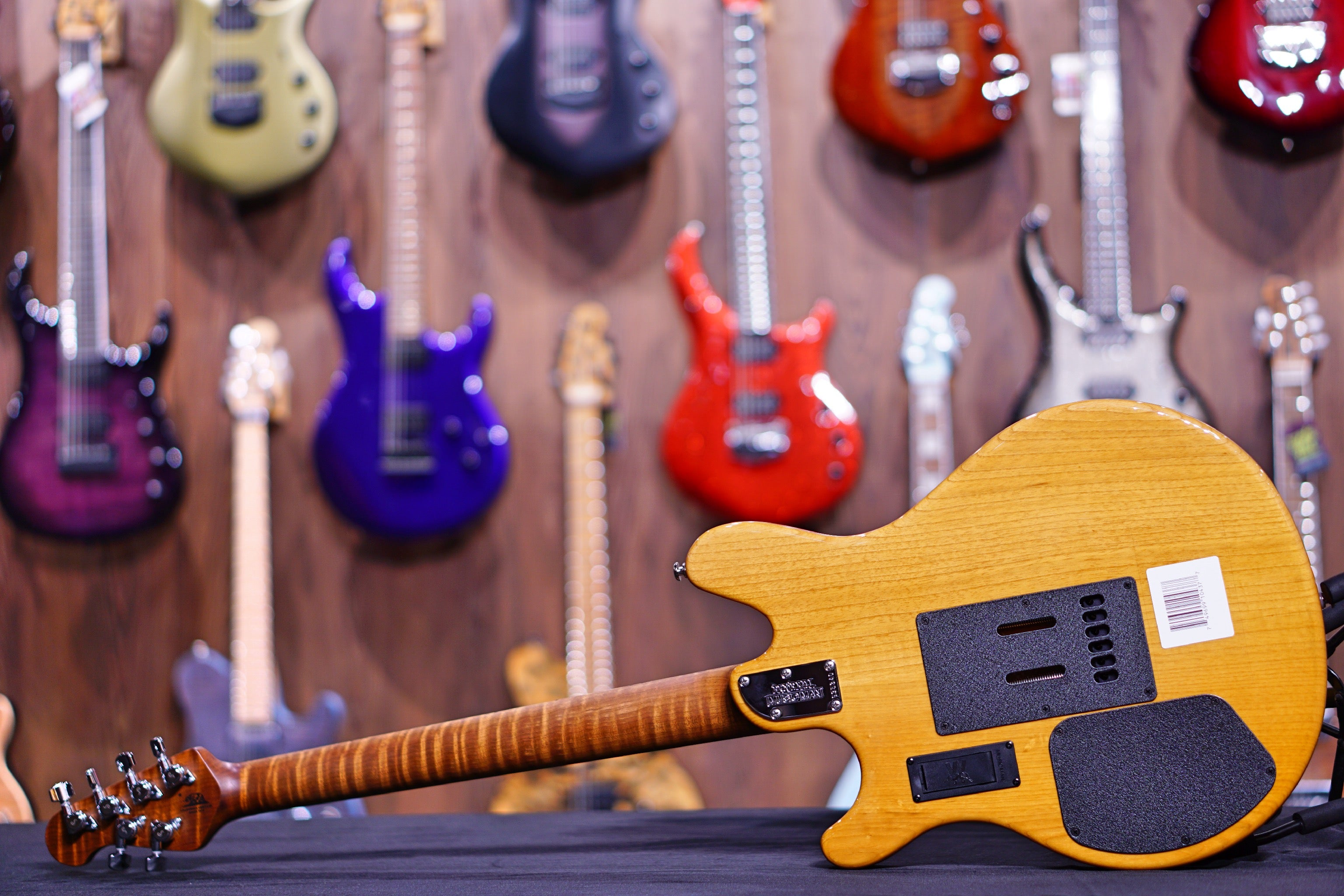 Ernie Ball Music Man Valentine Tremolo - Classic Natural G95340 - HIENDGUITAR Musicman GUITAR