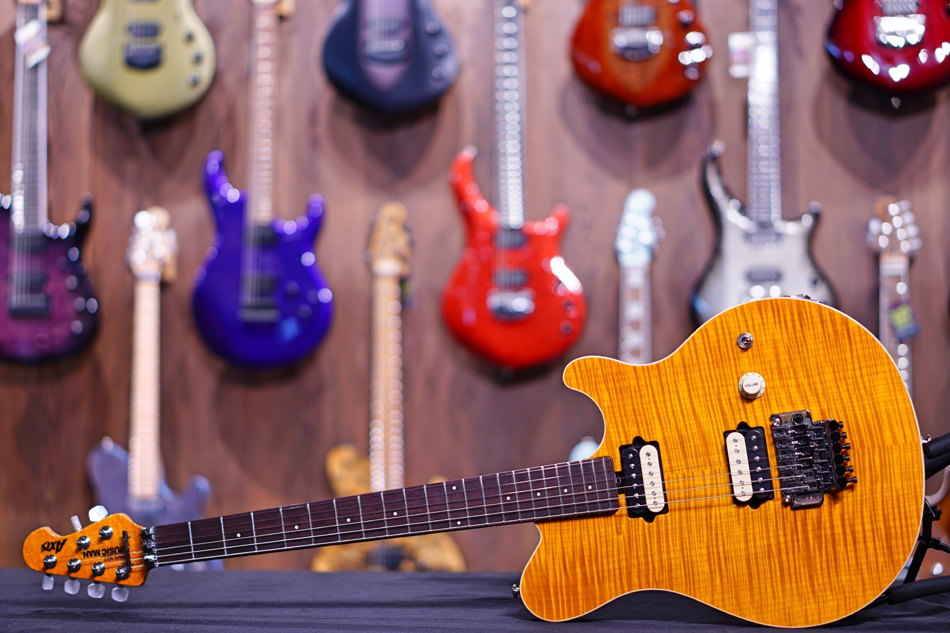 Axis - Trans Gold Flame - Rosewood Matching Headstock G95091 - HIENDGUITAR Musicman GUITAR