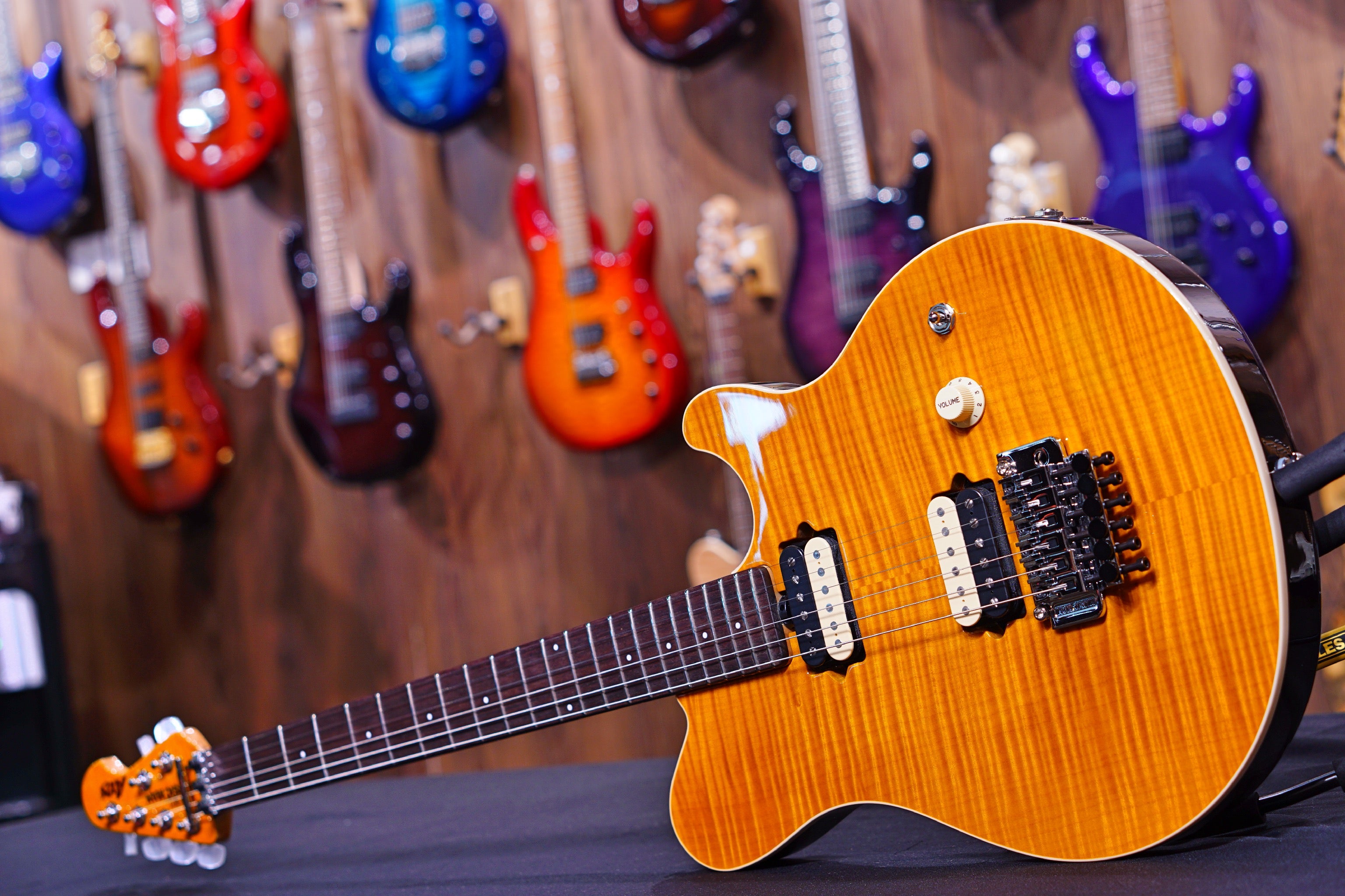 Axis - Trans Gold Flame - Rosewood Matching Headstock G95091 - HIENDGUITAR Musicman GUITAR