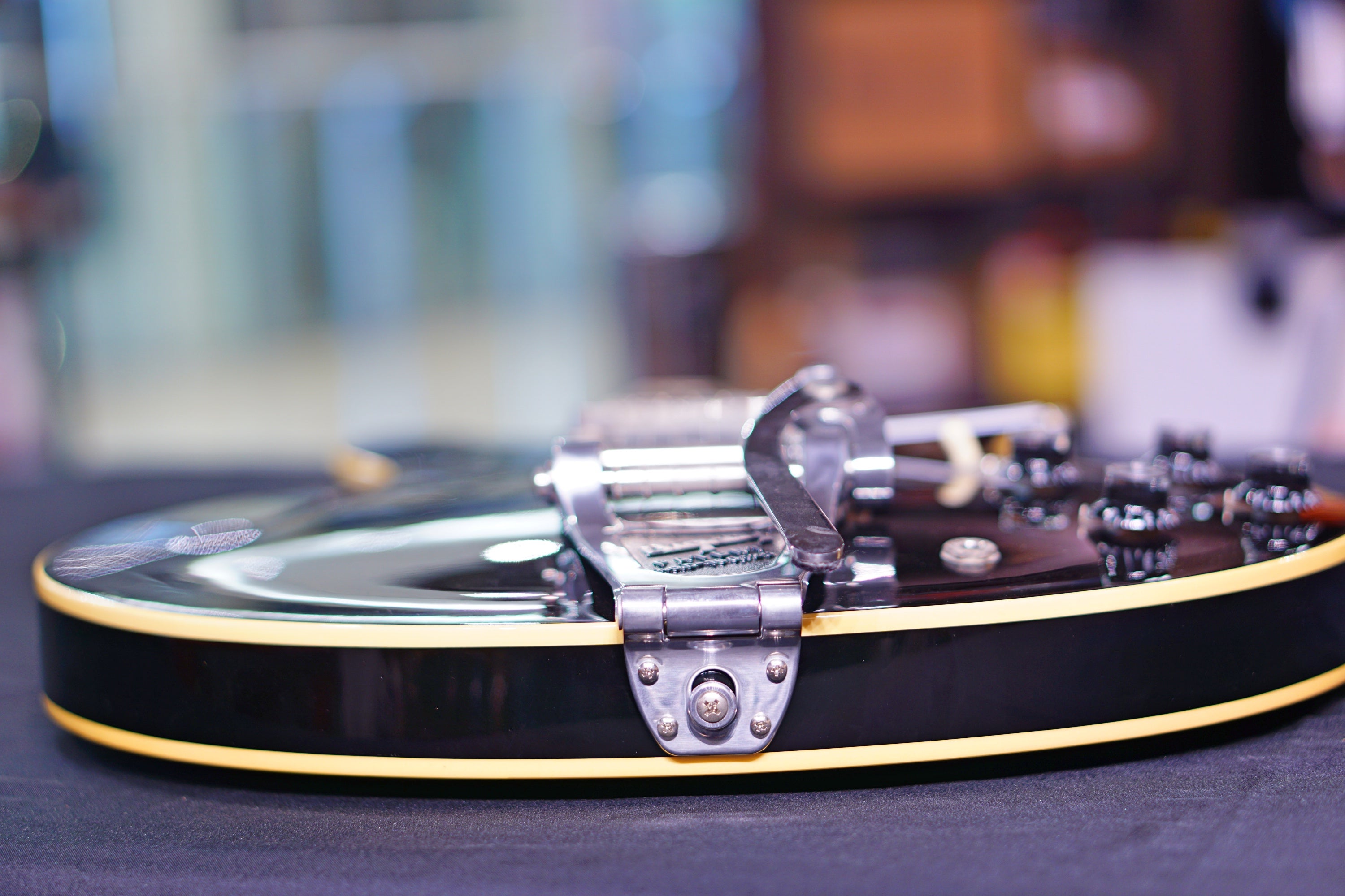 Gibson ES-330L Humbucker ARLD15JDBNH1 50511 - HIENDGUITAR GIBSON GUITAR