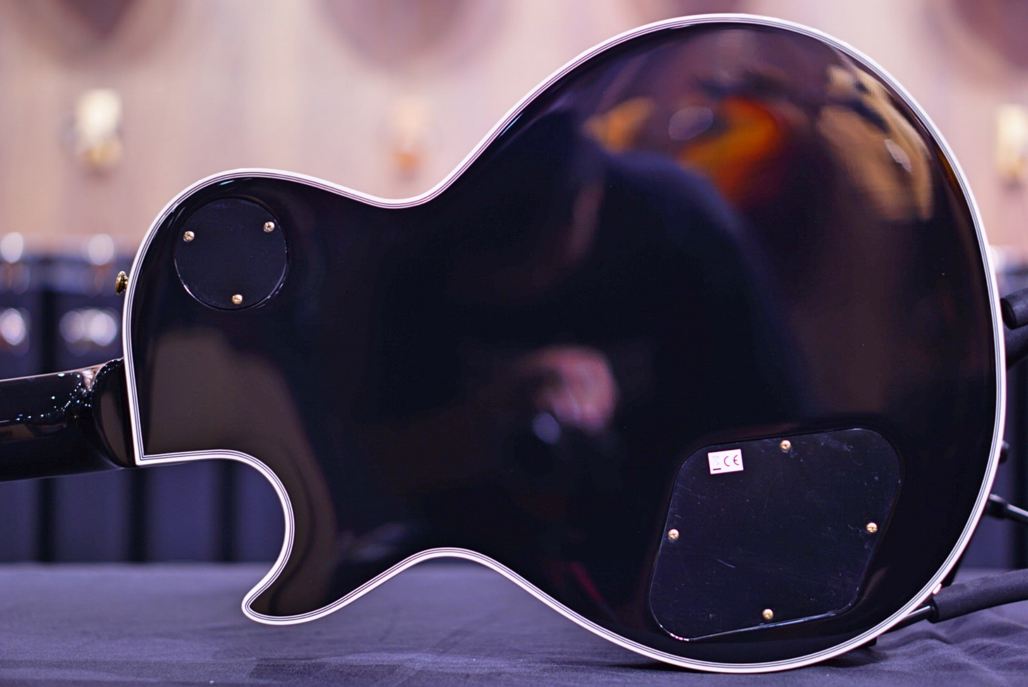 EDWARDS E-LPC ED2149468 - HIENDGUITAR EDWARDS GUITAR