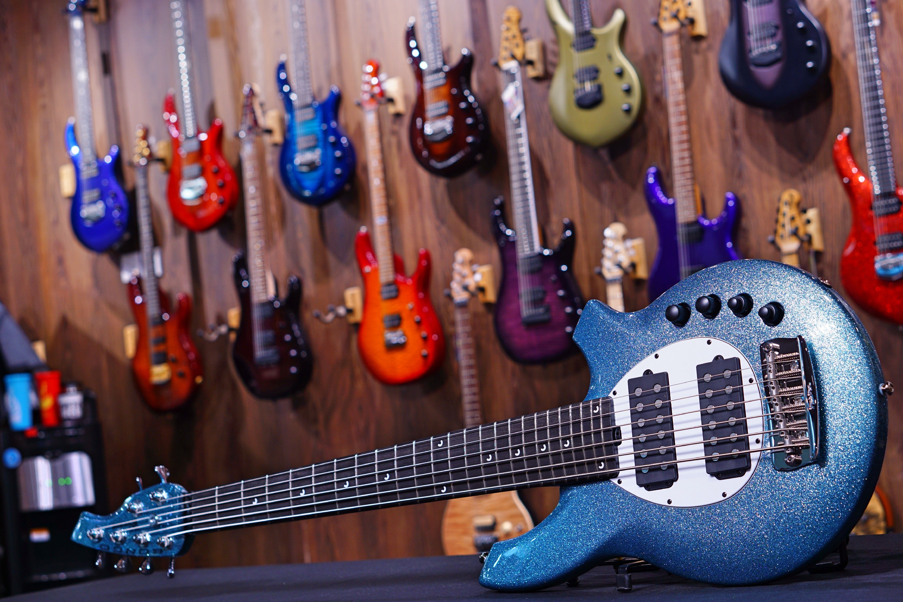 Ernie Ball Music Man Bongo 6 Bass Guitar - Aqua sparkle F87618 - HIENDGUITAR Musicman bass