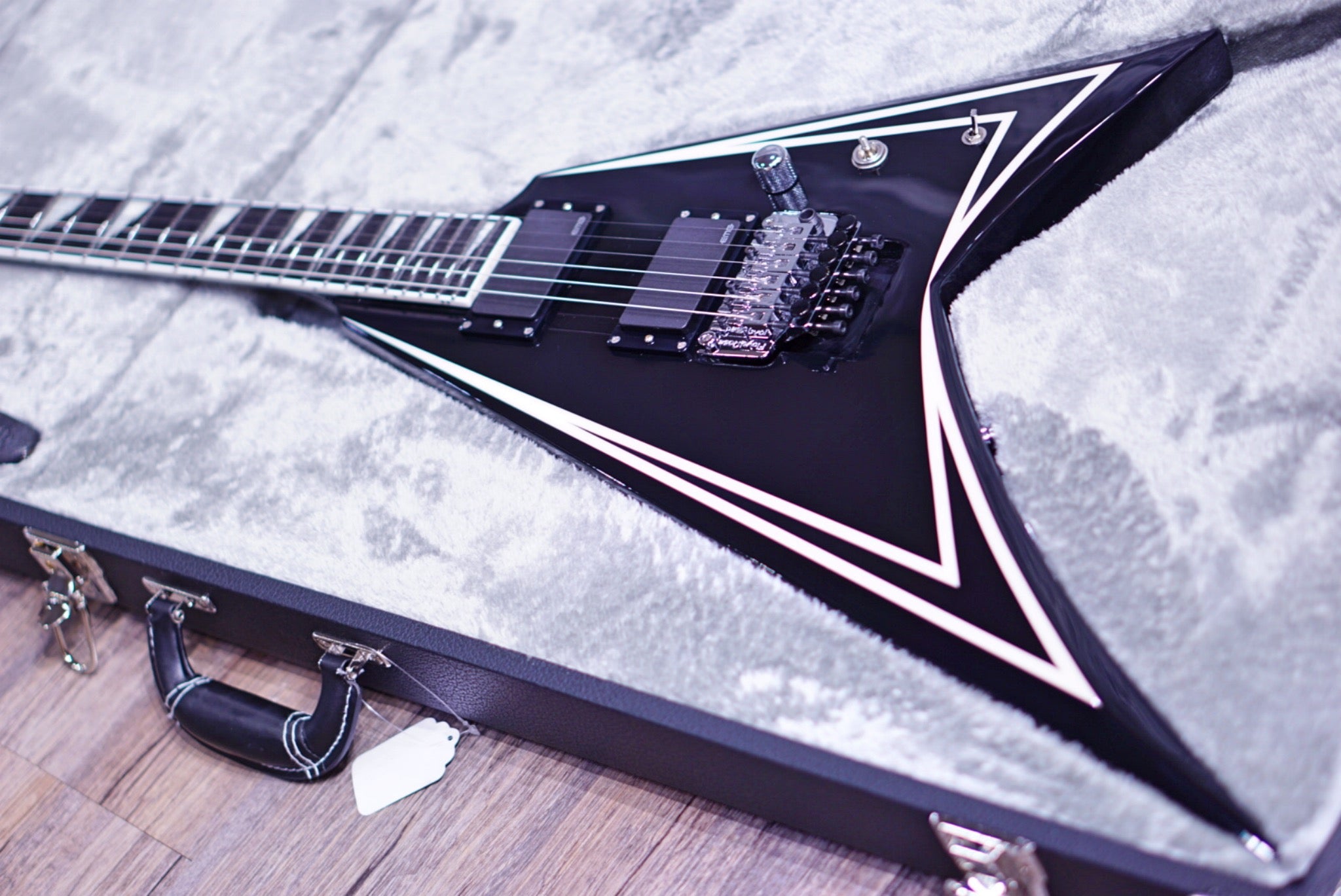 ESP E-II SV BLACK W WHITE STRIPE ES3035213 - HIENDGUITAR E-II GUITAR