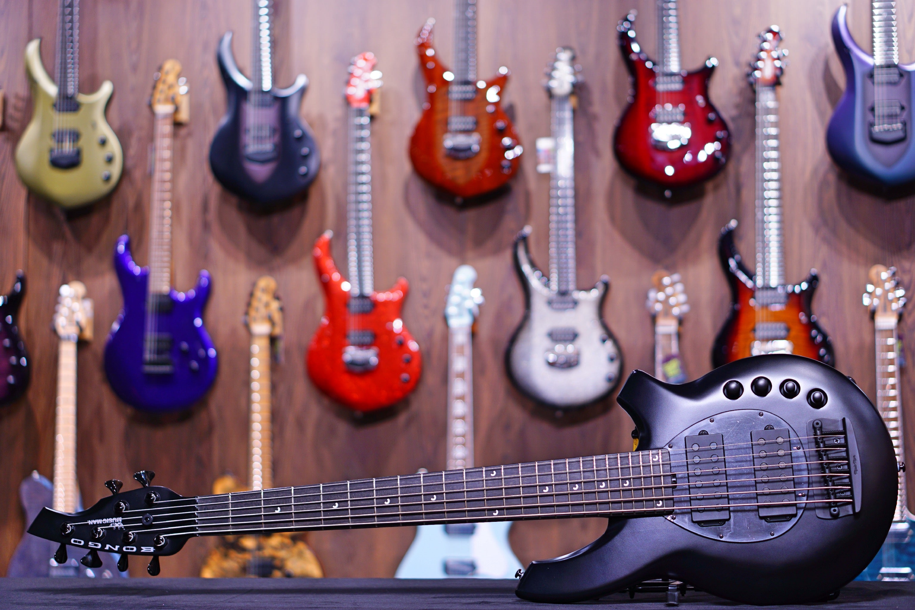 Ernie Ball Music Man Bongo 6 Bass Guitar - Stealth black F91454 - HIENDGUITAR Musicman bass