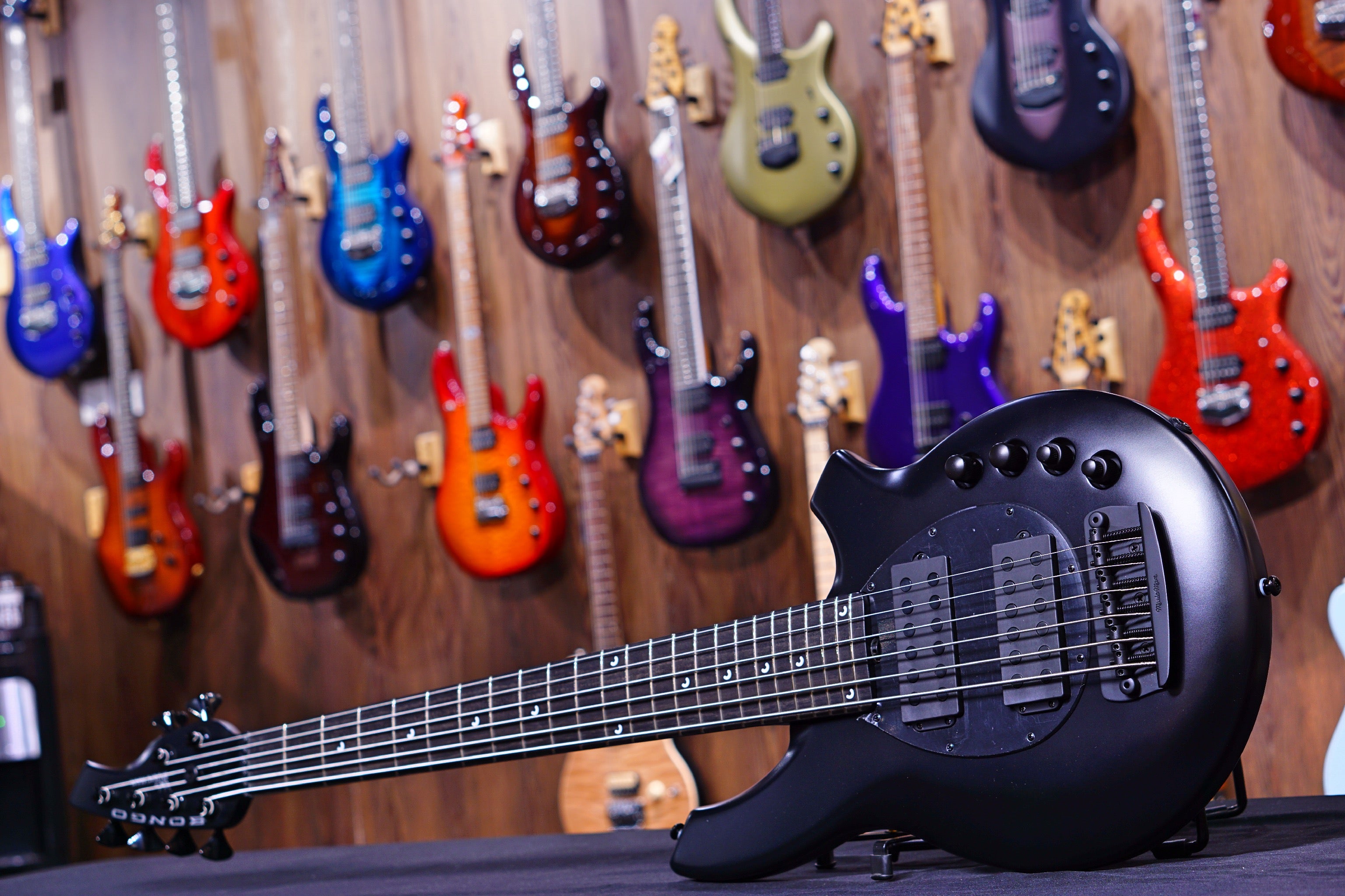 Ernie Ball Music Man Bongo 6 Bass Guitar - Stealth black F91454 - HIENDGUITAR Musicman bass