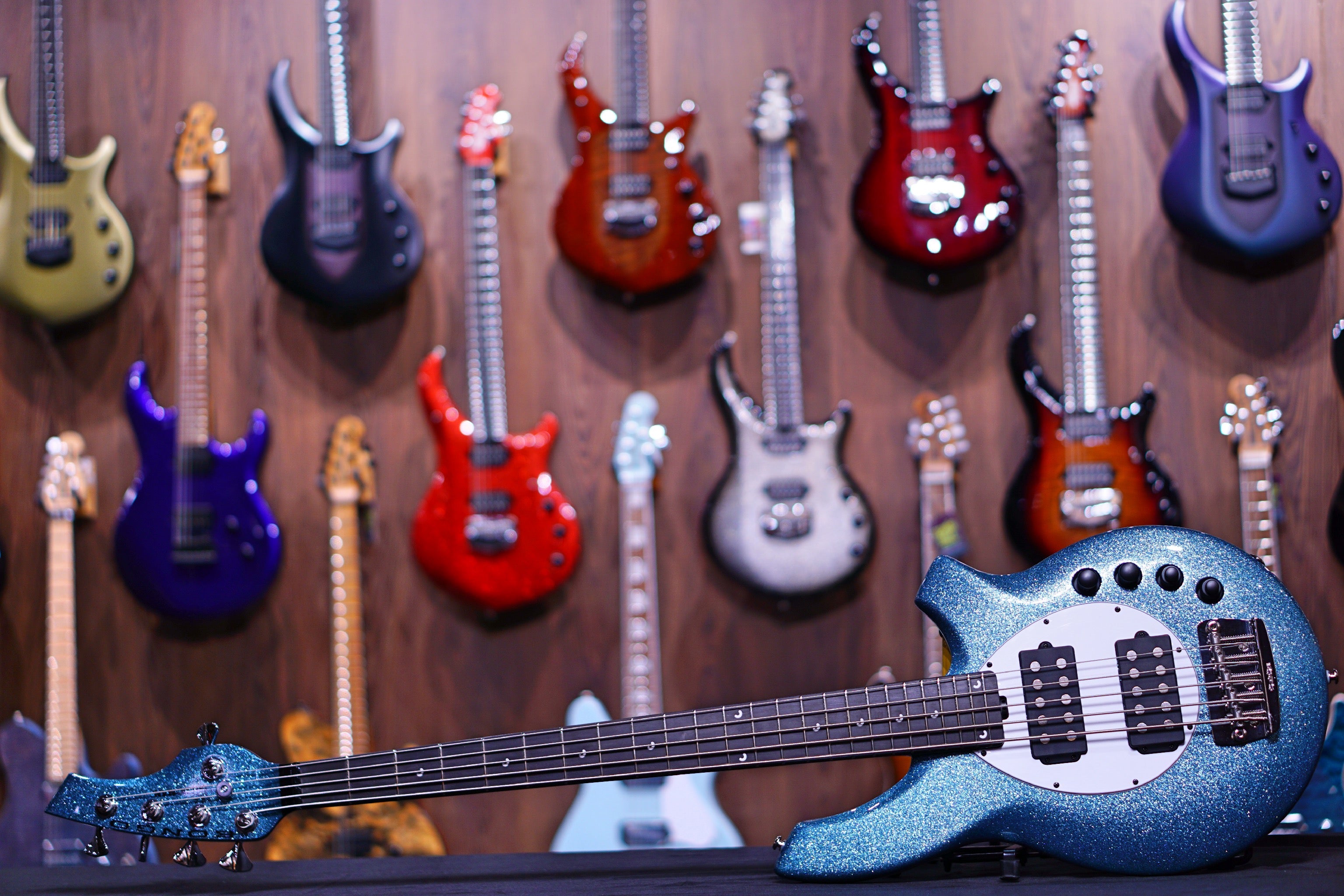 Ernie Ball Music Man Bongo 5 Bass Guitar - Aqua sparkle F91501 - HIENDGUITAR Musicman bass