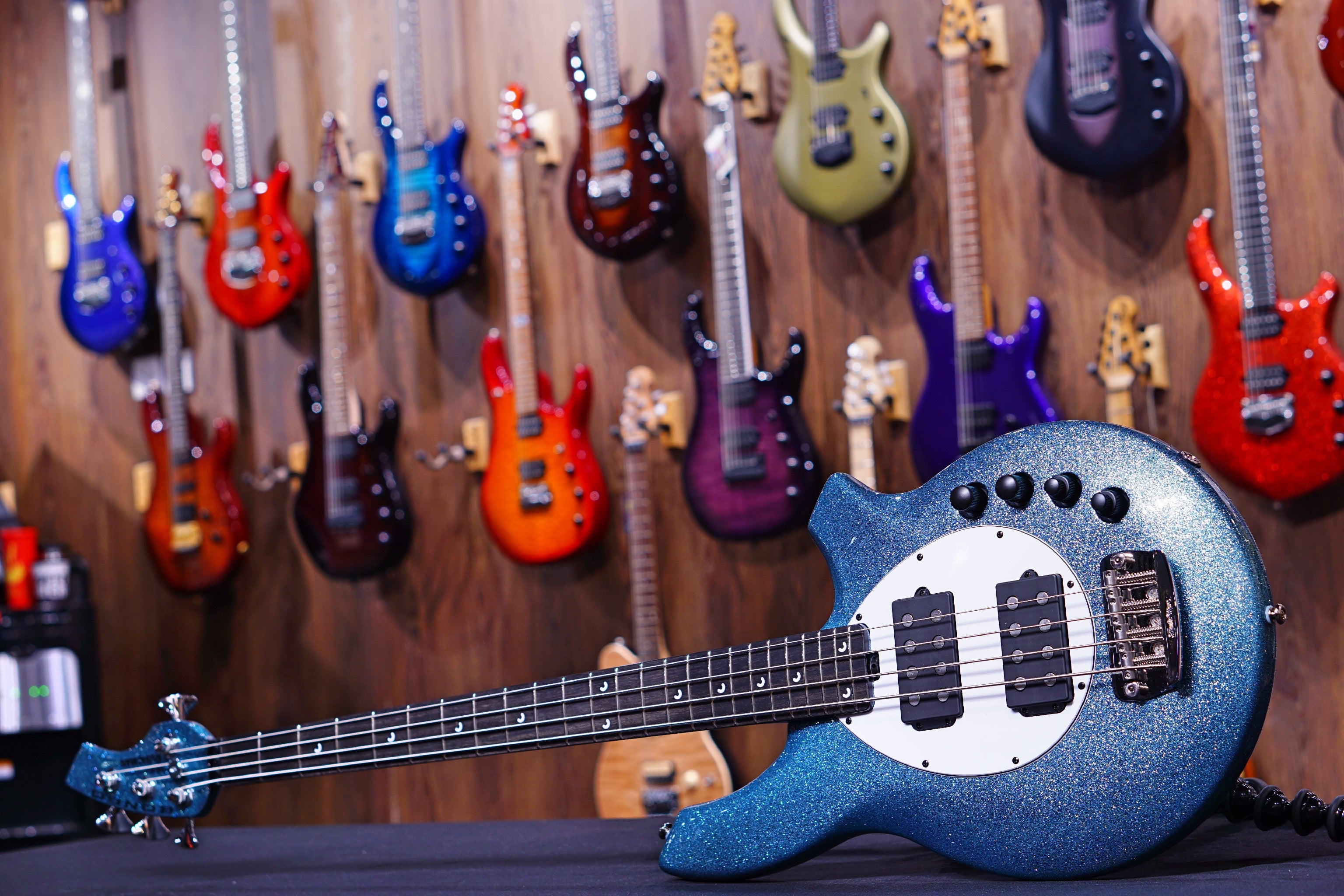 Ernie Ball Music Man Bongo 4 Bass Guitar Aqua Sparkle F87276 - HIENDGUITAR Musicman bass