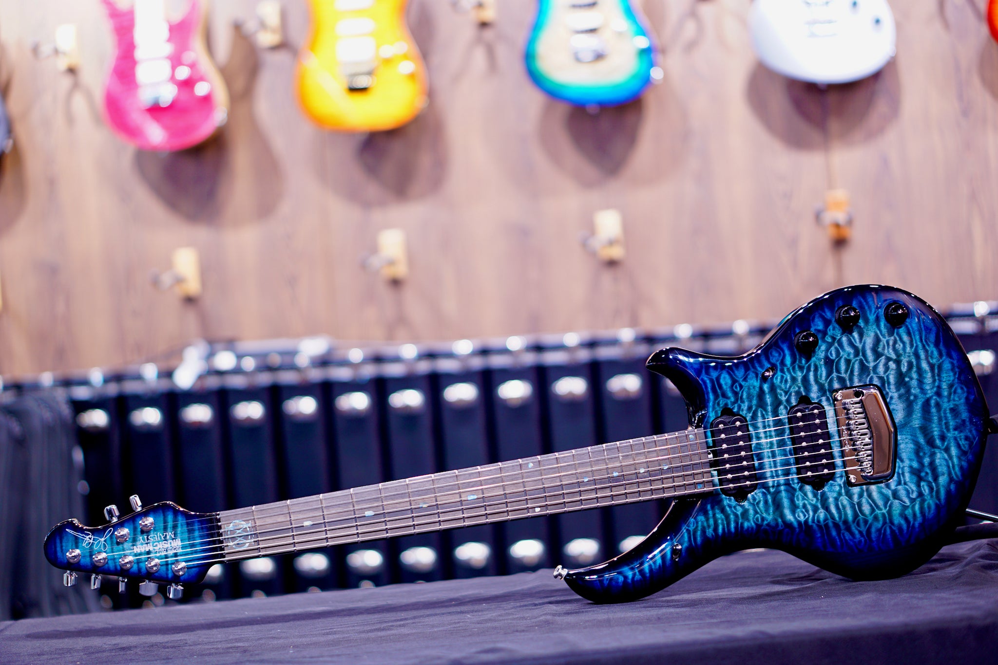 Ernie Ball Music Man John Petrucci Majesty 7 Hydrospace m016528 - HIENDGUITAR Musicman GUITAR