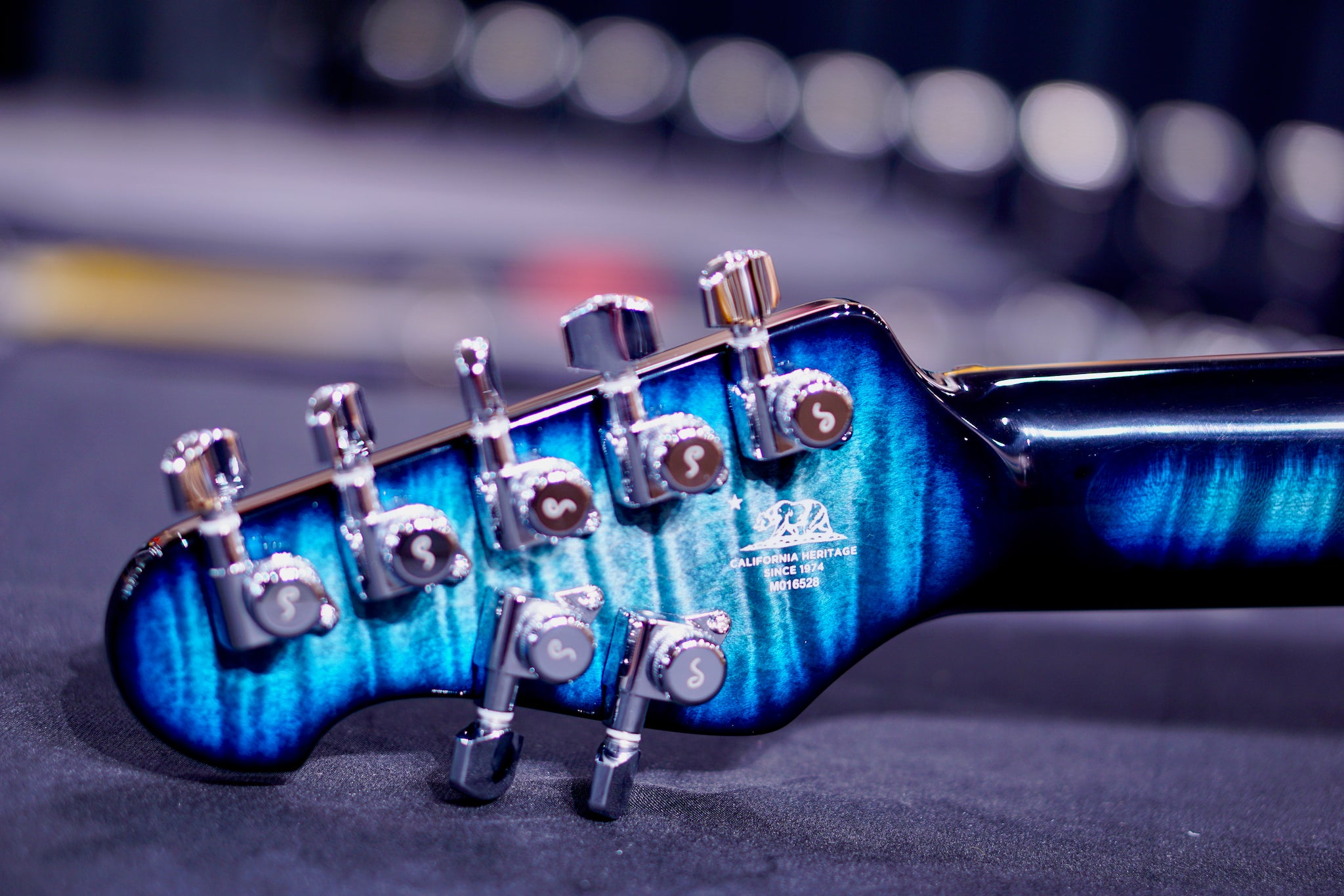 Ernie Ball Music Man John Petrucci Majesty 7 Hydrospace m016528 - HIENDGUITAR Musicman GUITAR